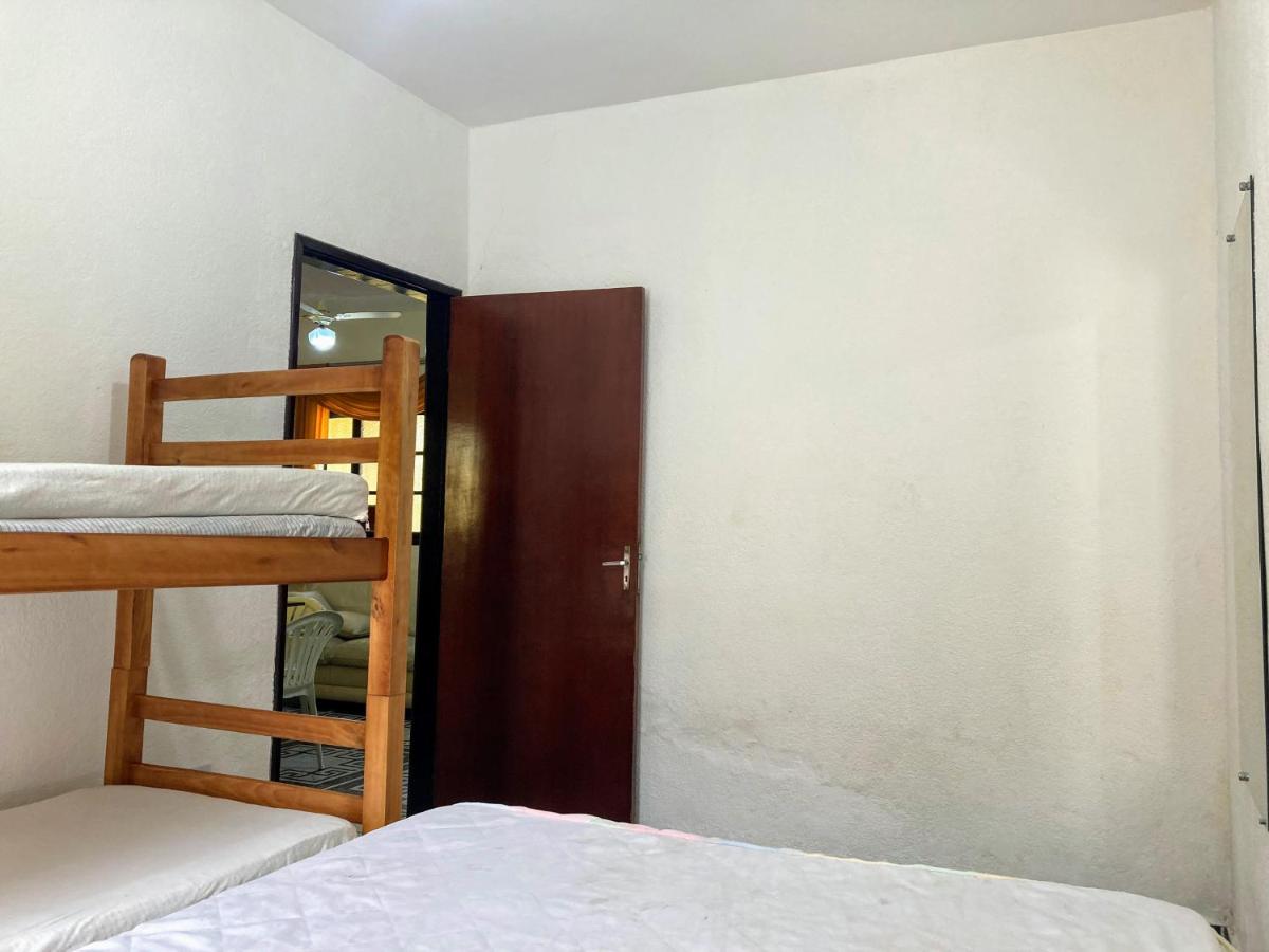 Casa com Amplo Quintal, Netflix, 5 minutos de carro da Praia
