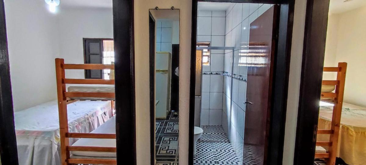 Casa com Amplo Quintal, Netflix, 5 minutos de carro da Praia
