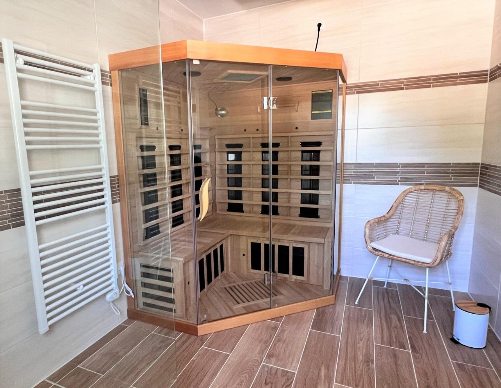 Ferienhaus Svantovit - exklusives Ferienhaus mit Sauna, Whirlpool-Wanne und Kamin