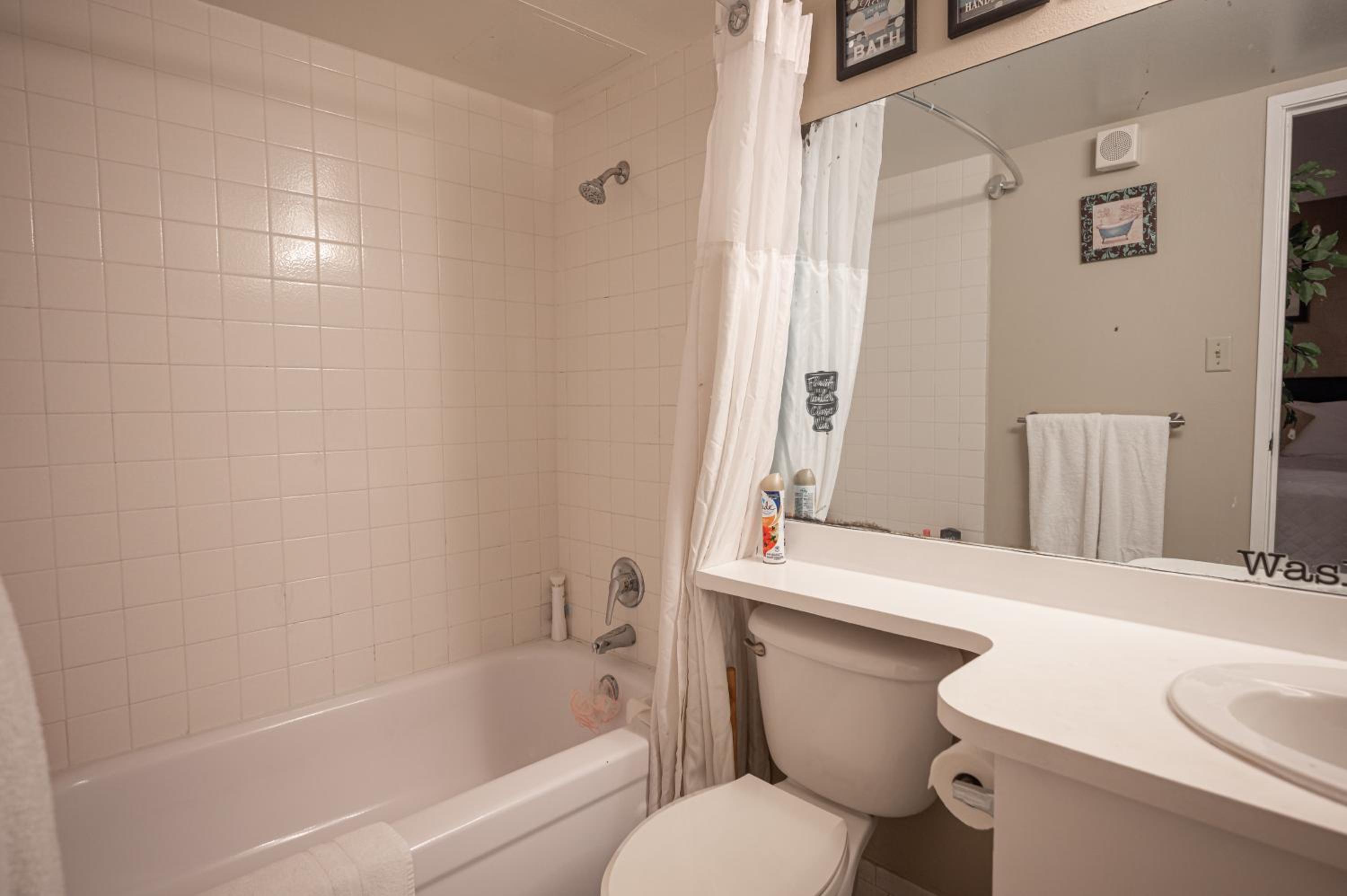 Stay Together Suites - Suite On The Strip Steps From Bellagio & Cosmo Sleeps 11 - NO RESORT FEE
