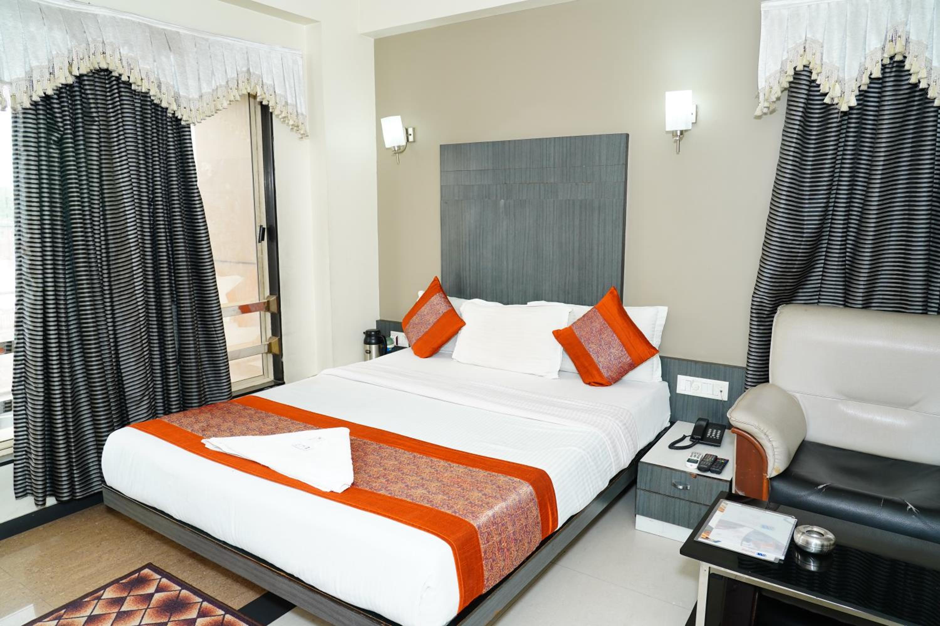 Marshall The Hotel