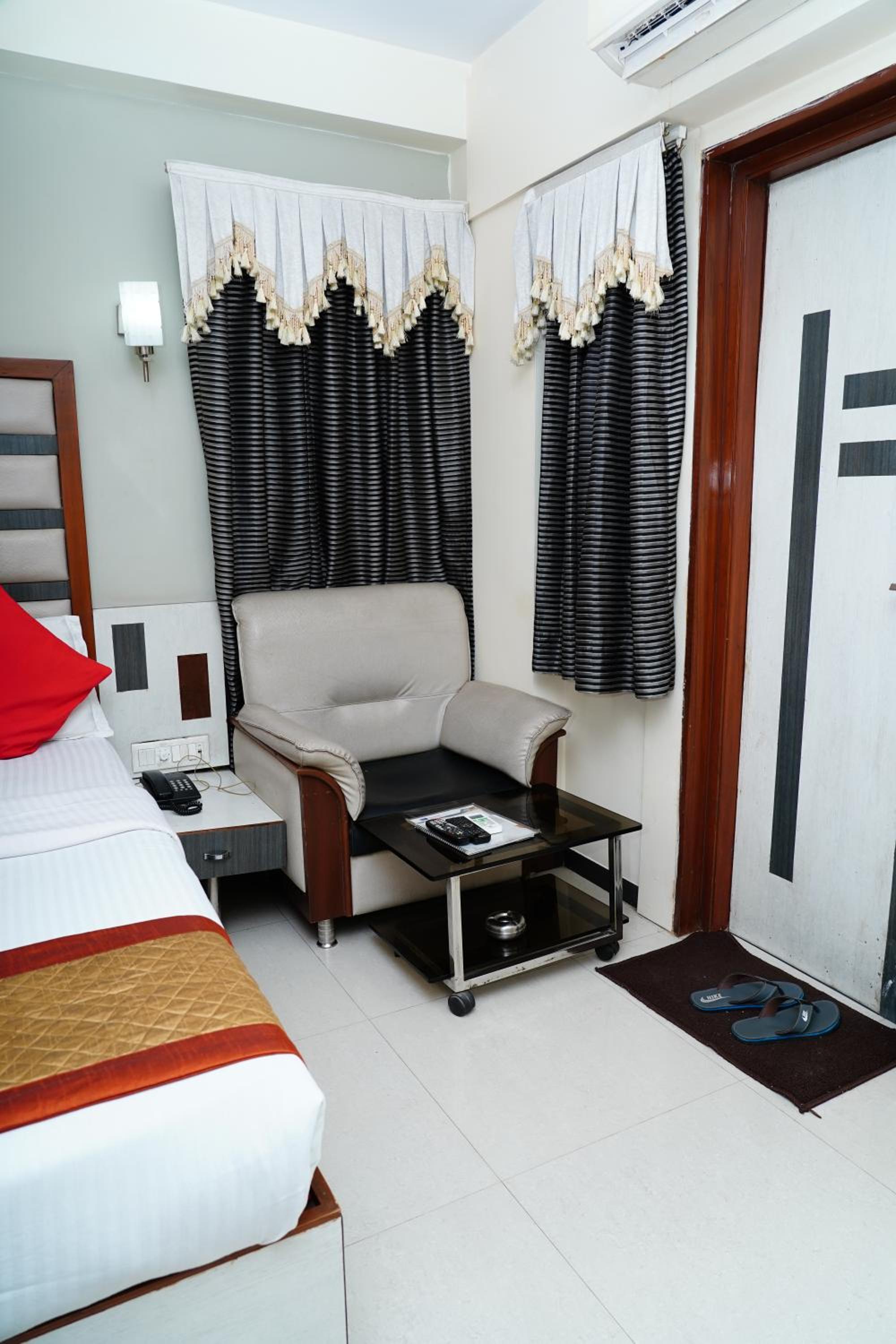 Marshall The Hotel