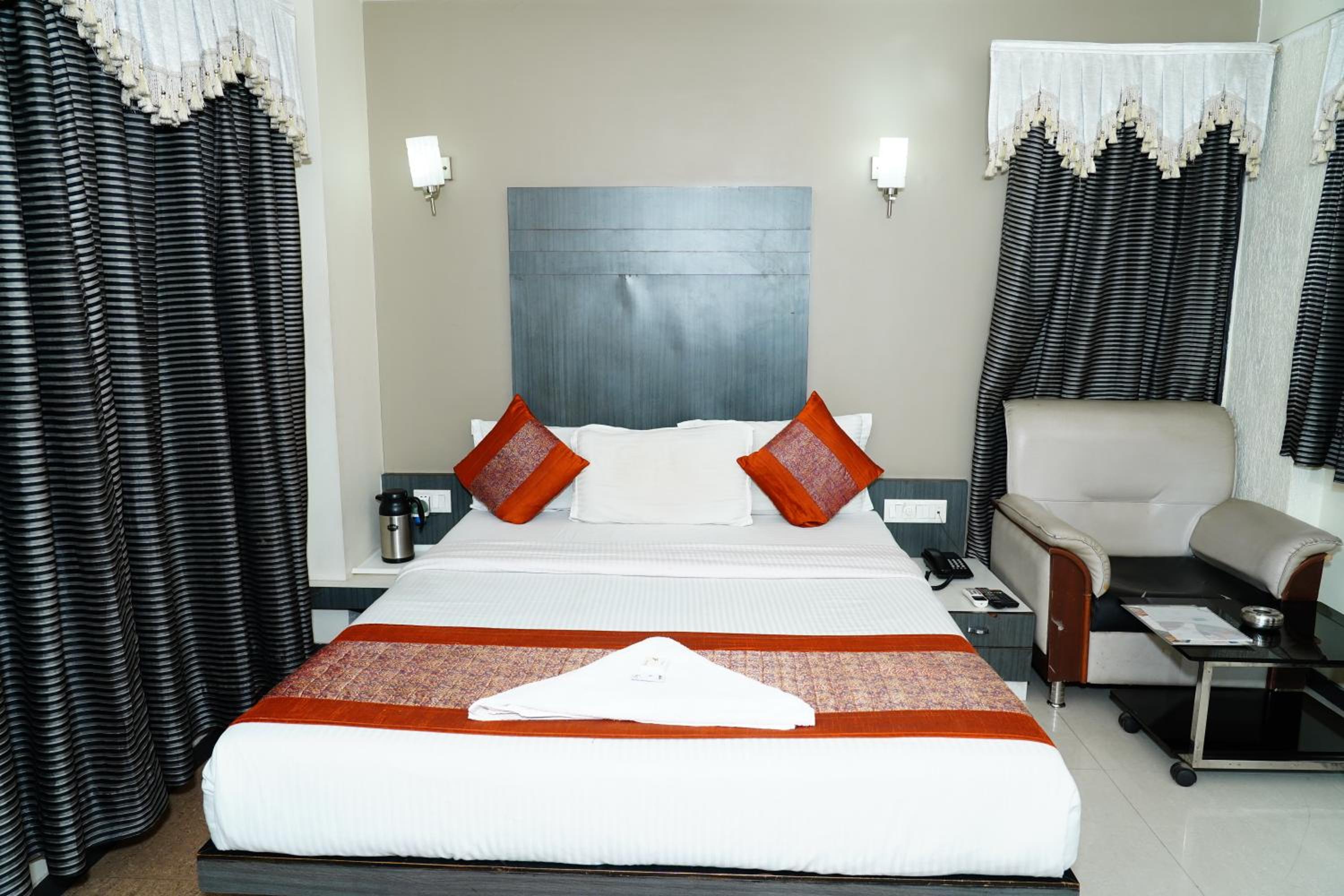 Marshall The Hotel
