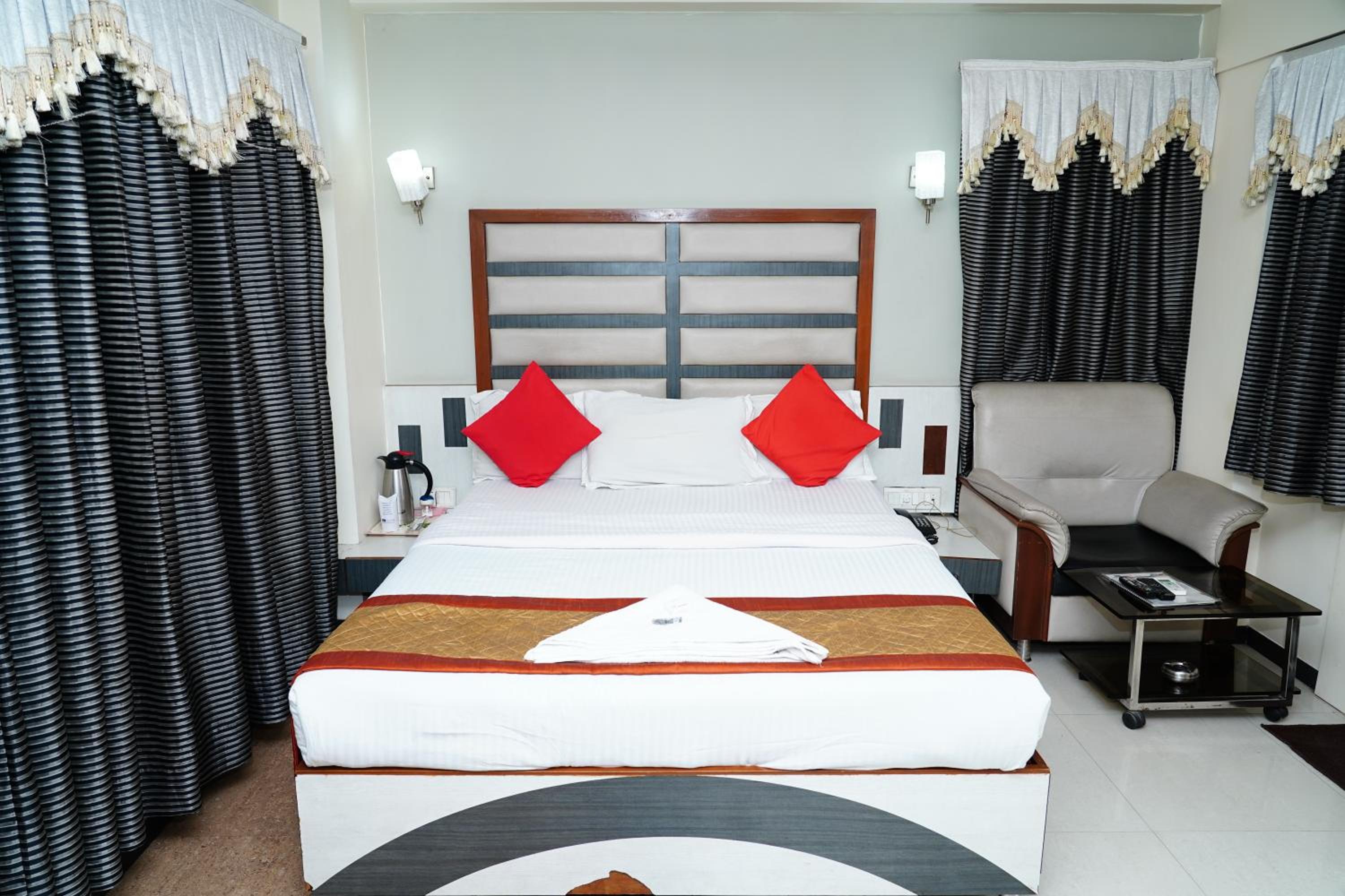 Marshall The Hotel
