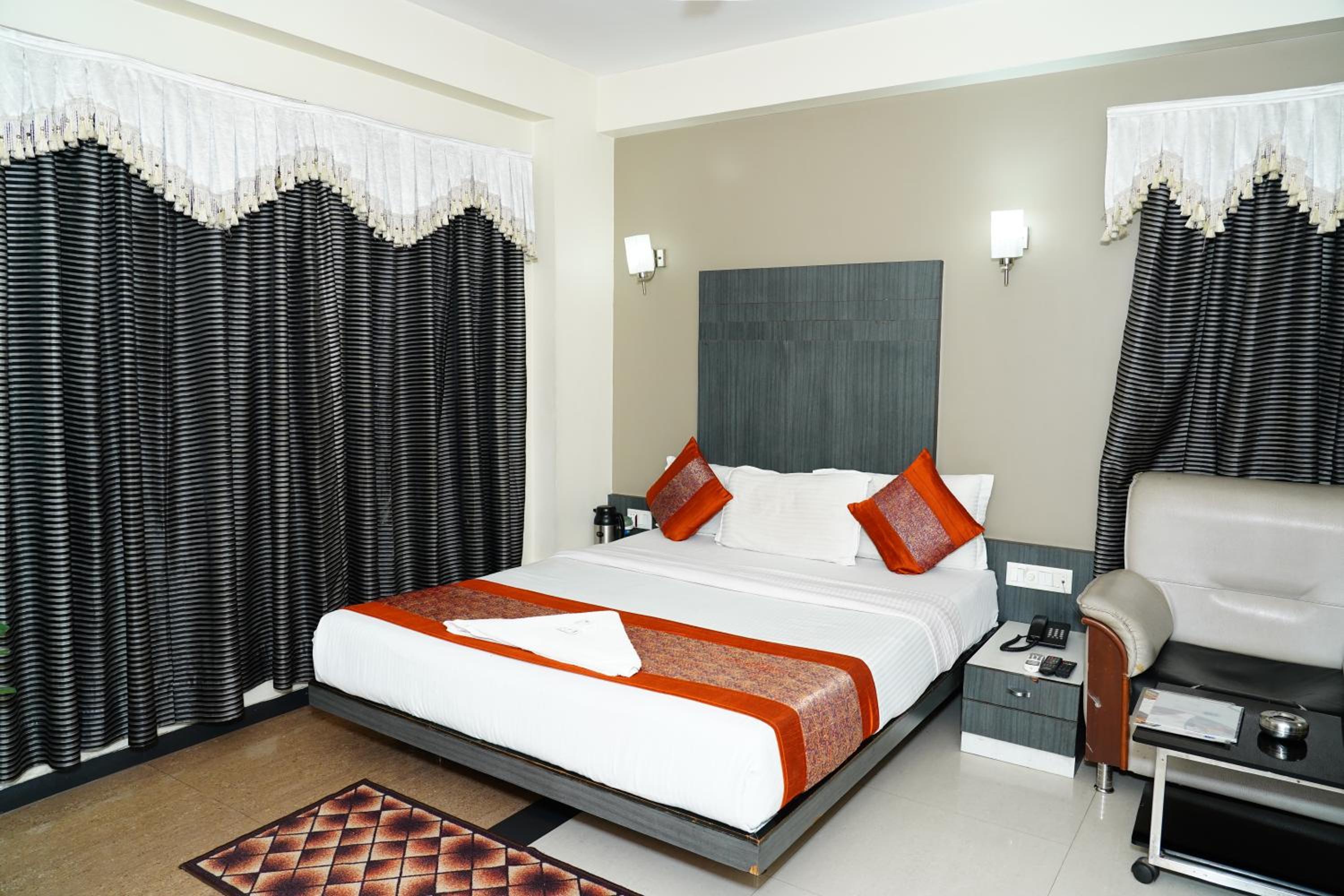 Marshall The Hotel