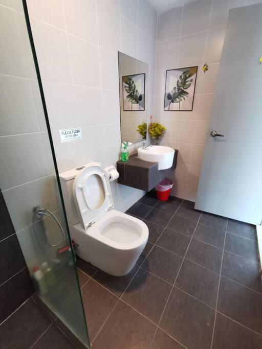 The Clover Studio Evo SOHO Bangi with WIFI+NETFLIX photo 2