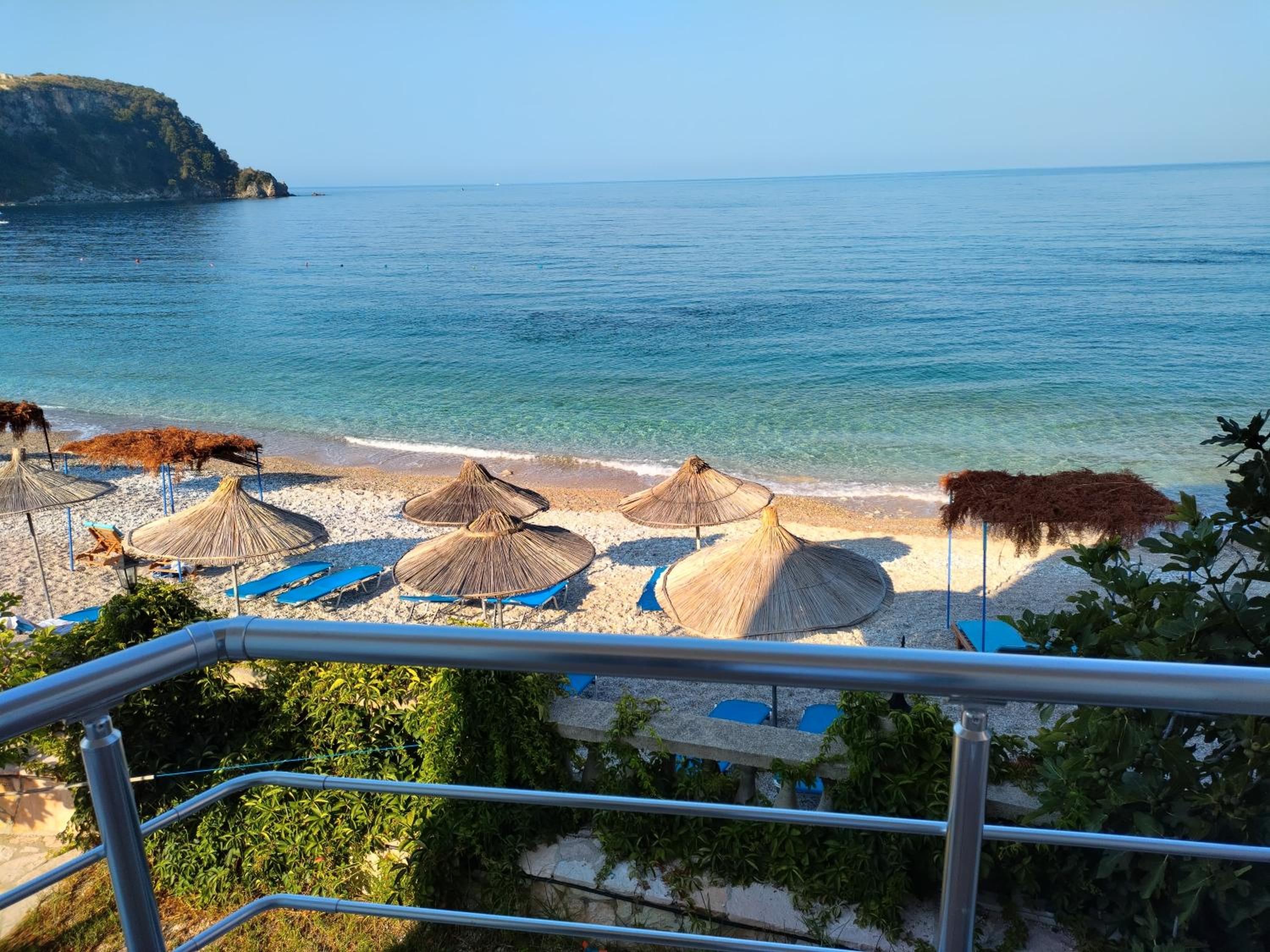 Magic Ionian Apartments & Rooms