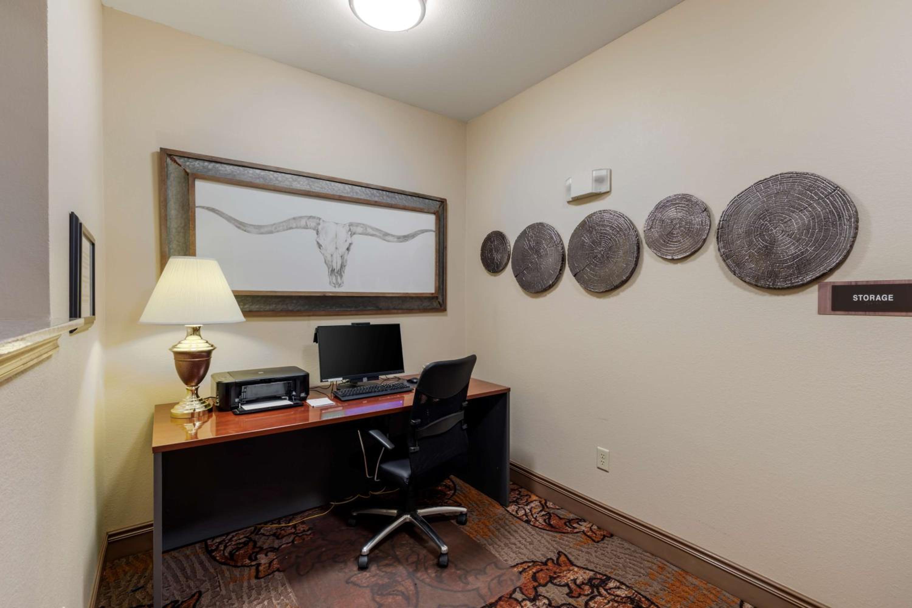 Best Western Plus Red River Inn