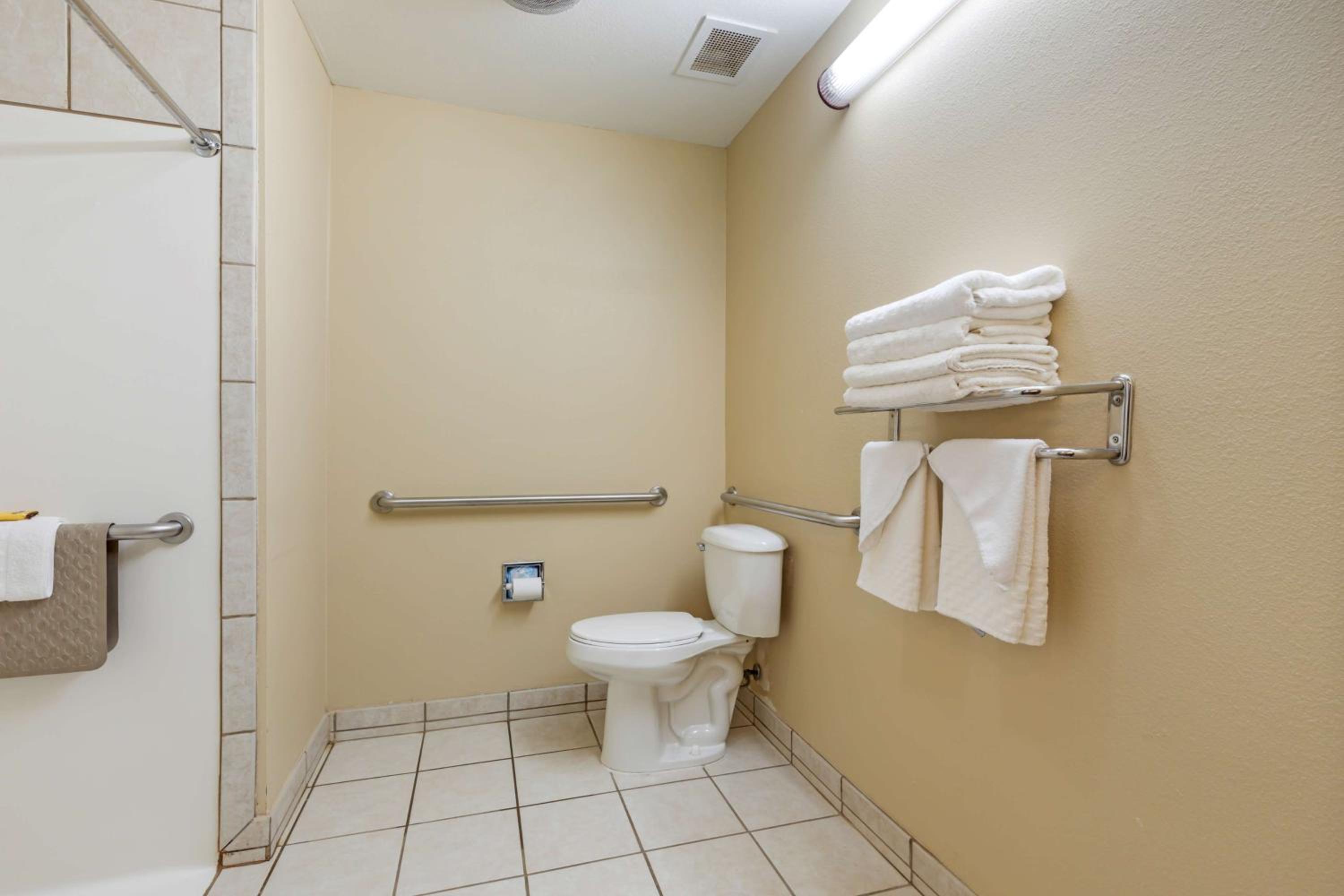 Best Western Plus Red River Inn