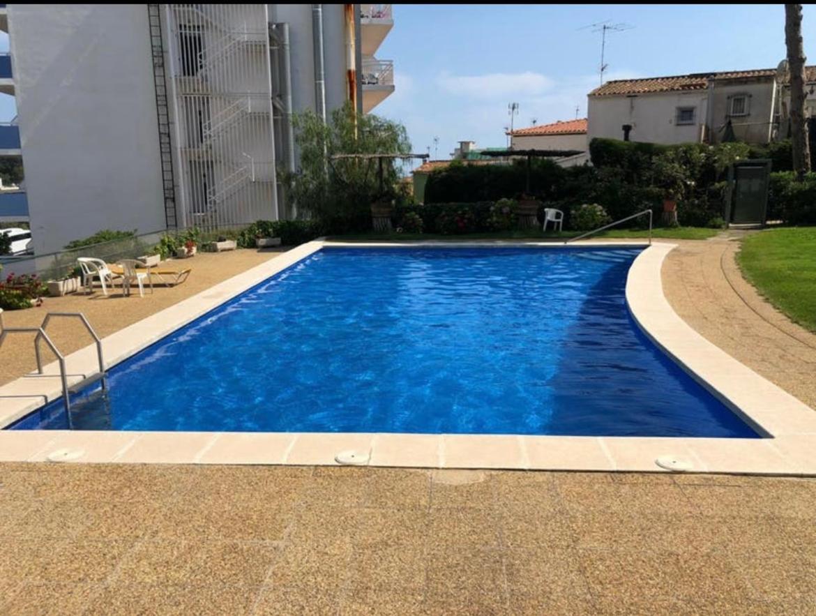 NICE APARTAMEN - Image 1