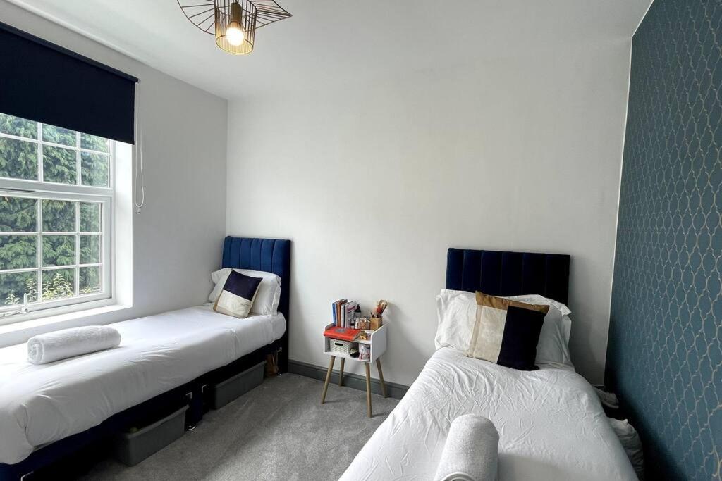Leicester Vacations - Luxury 2 Bed Duplex Apartment by YO ROOM! - Leicester City- Free Parking - Property Image 45