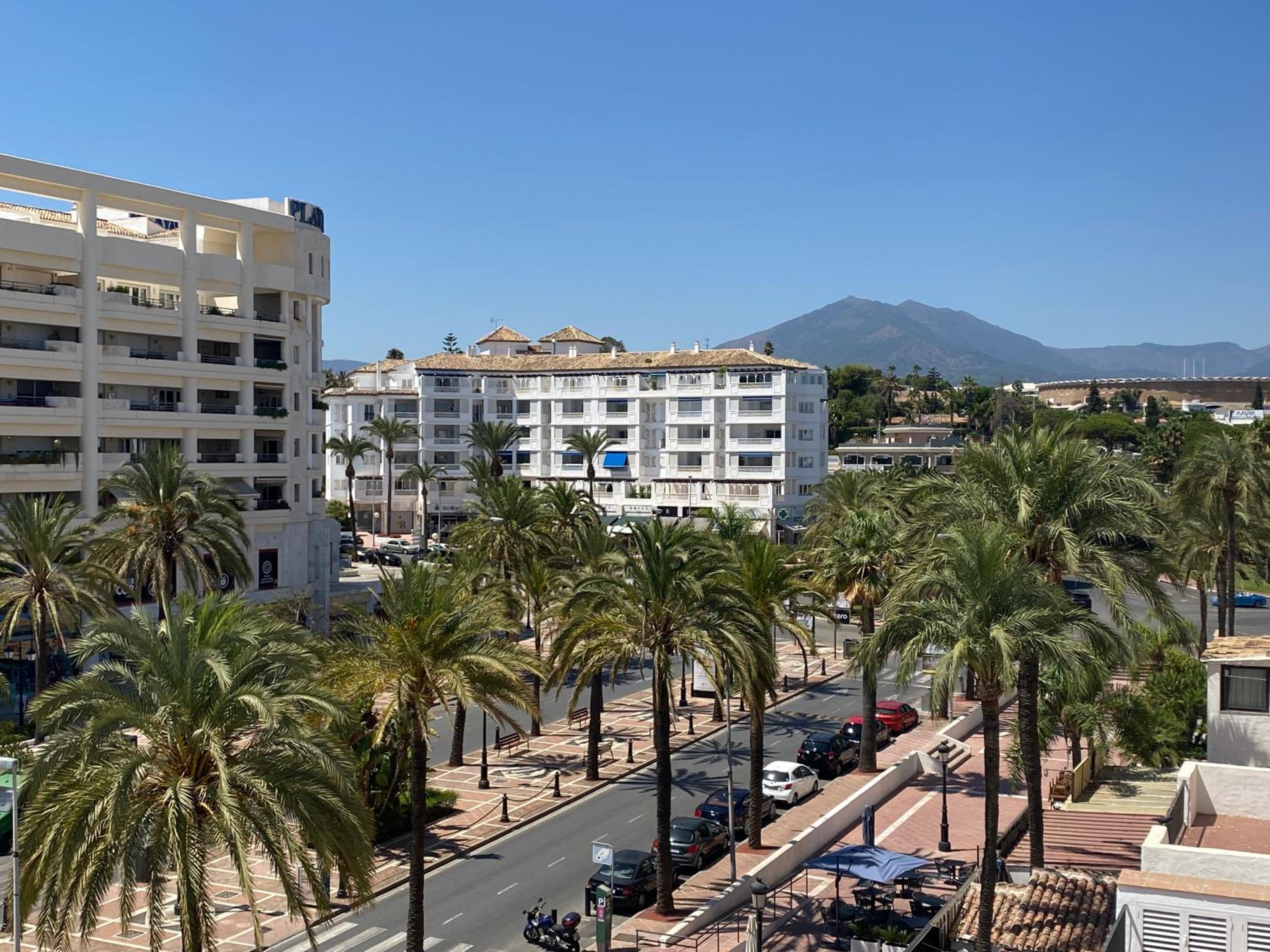 Jardines Del Puerto