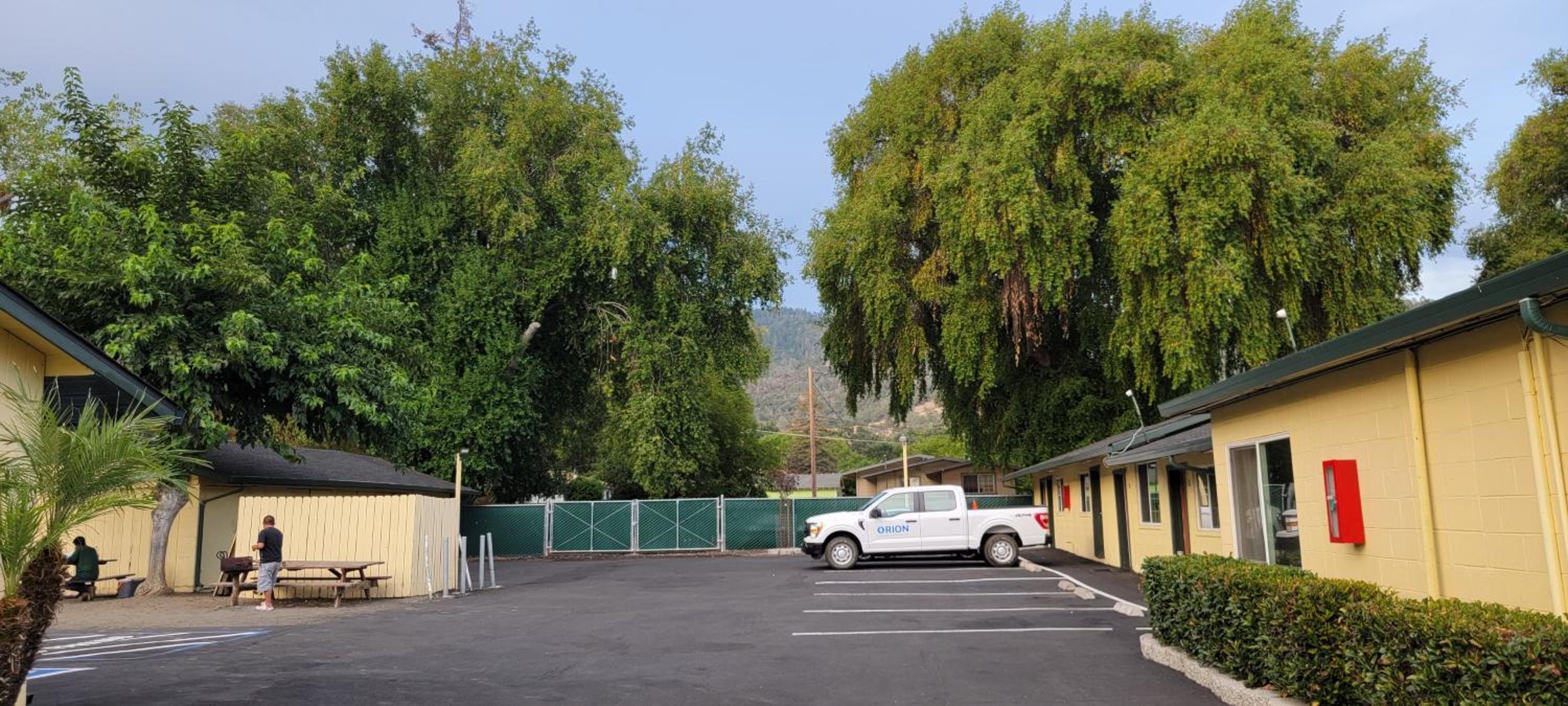 Lakeview Inn