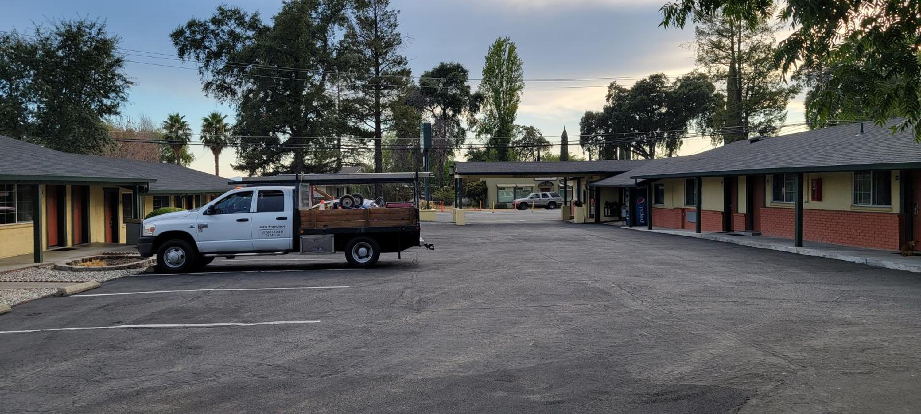 Lakeview Inn