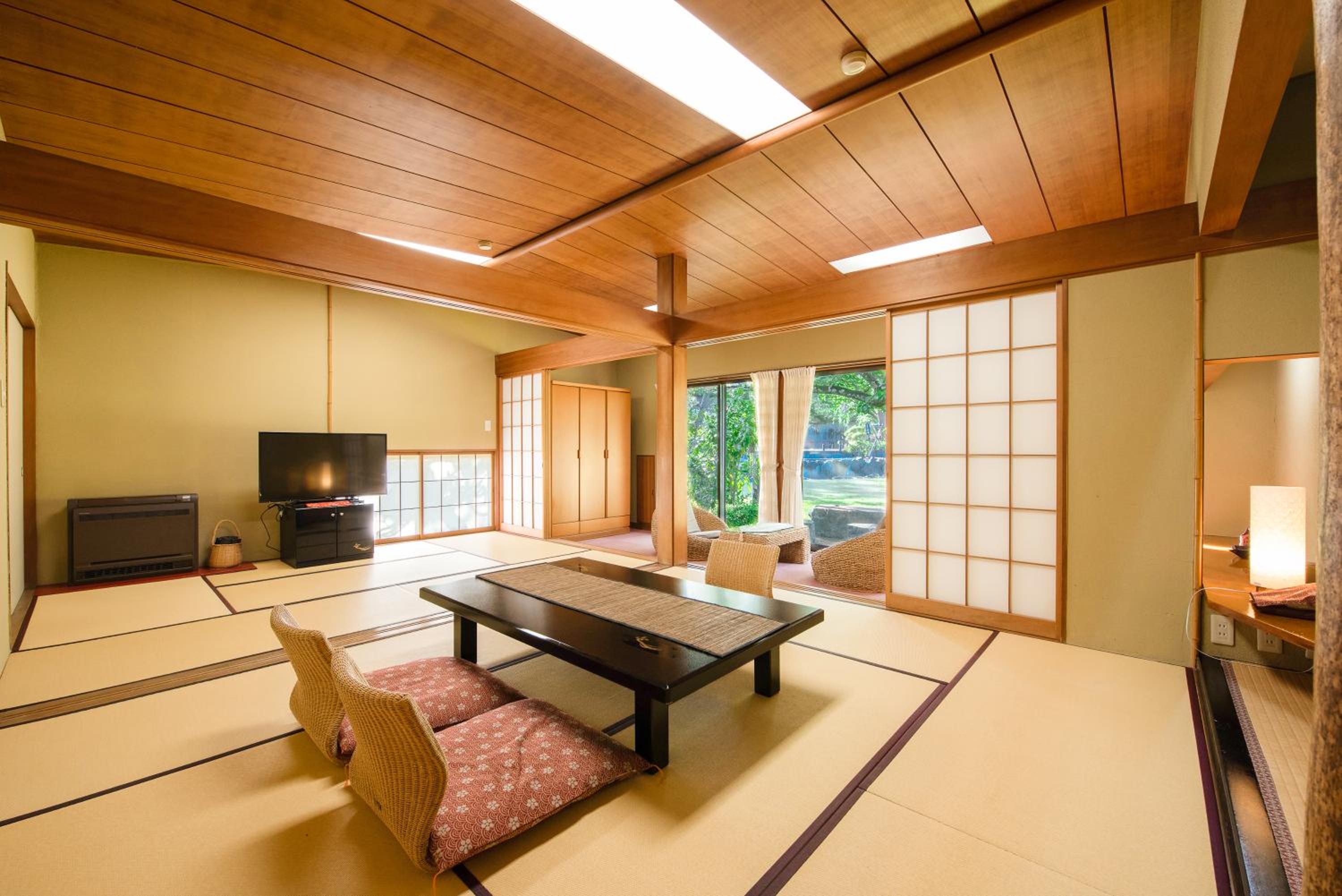 Hotel Hagoromo