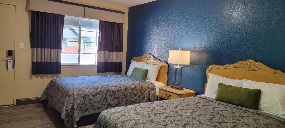 Lakeview Inn