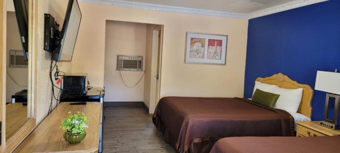 Lakeview Inn
