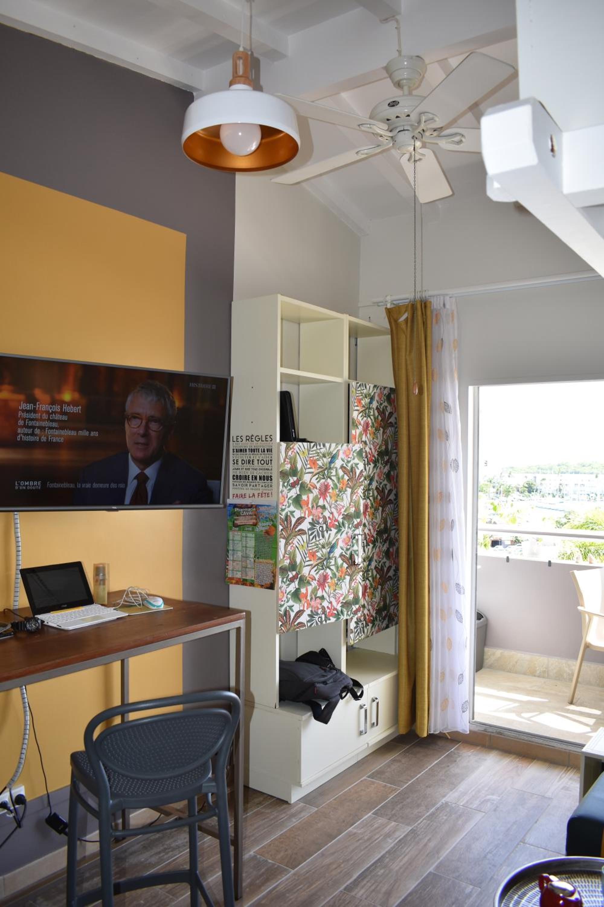 hotel room