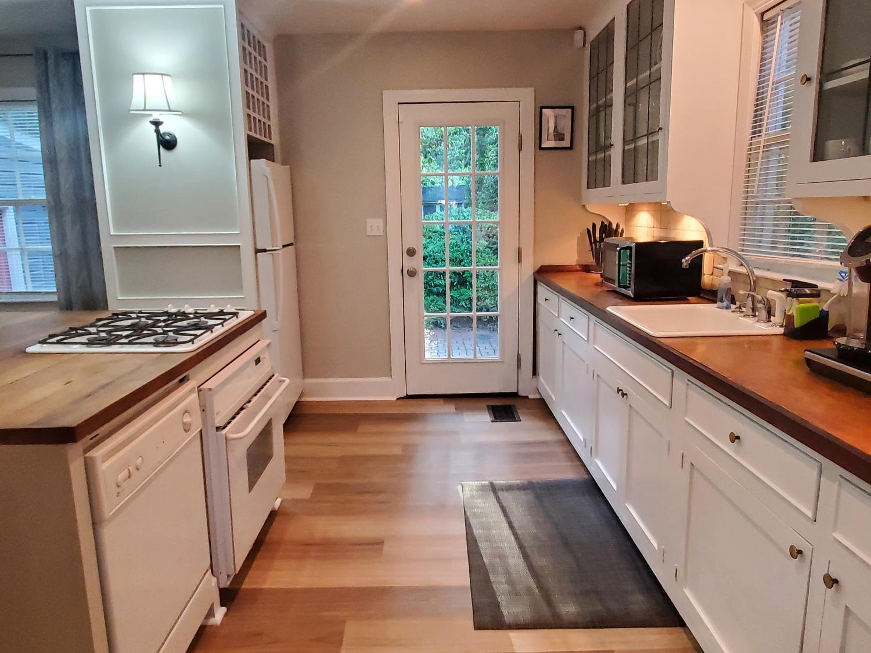 Montgomery Vacations - Cheerful 2 BR Near Colleges, Downtown, Attractions - Property Image 11