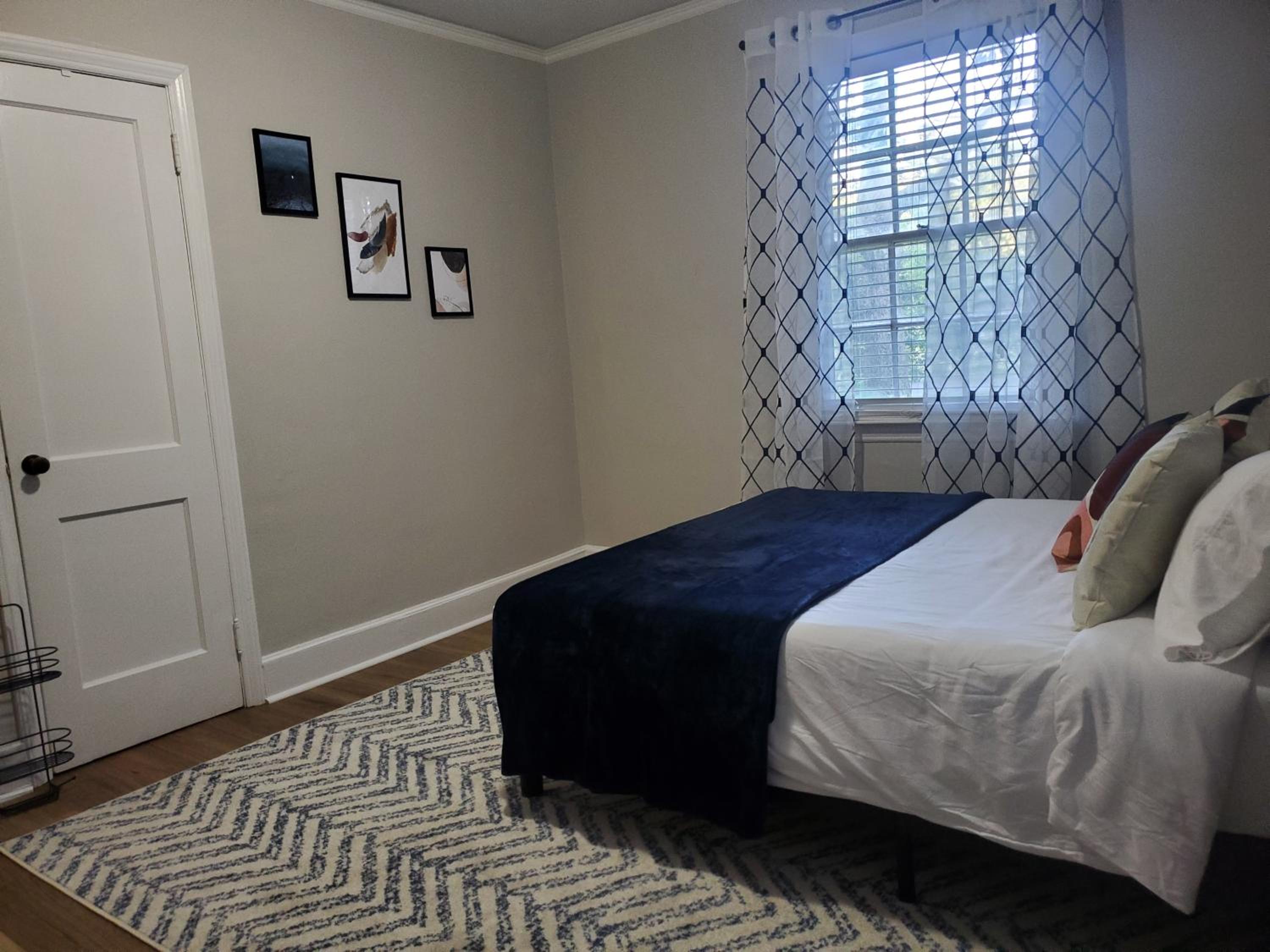 Montgomery Vacations - Cheerful 2 BR Near Colleges, Downtown, Attractions - Property Image 22