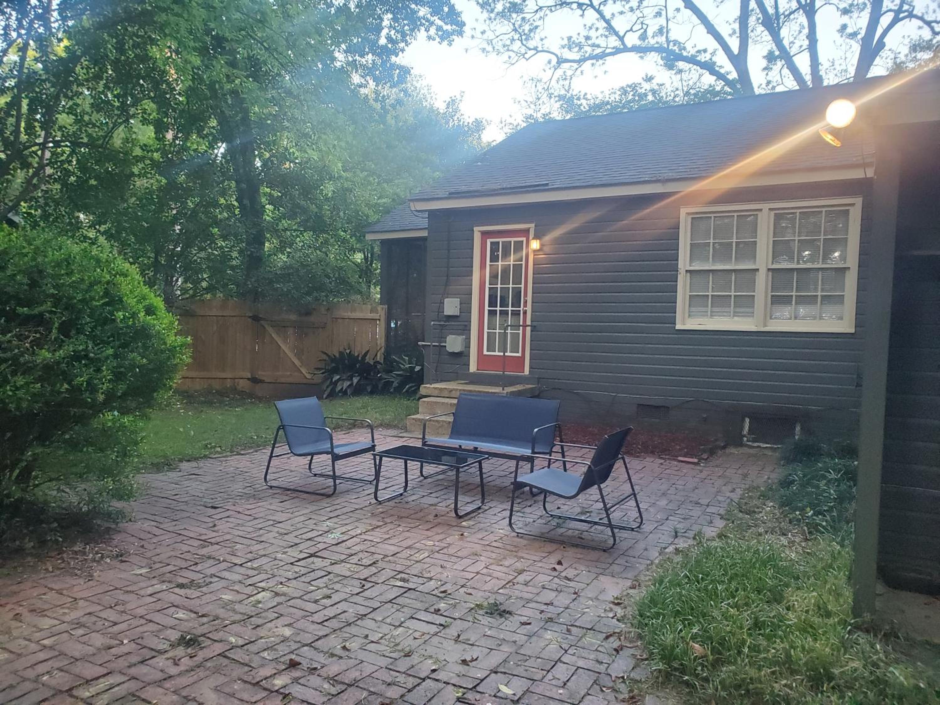 Montgomery Vacations - Cheerful 2 BR Near Colleges, Downtown, Attractions - Property Image 26