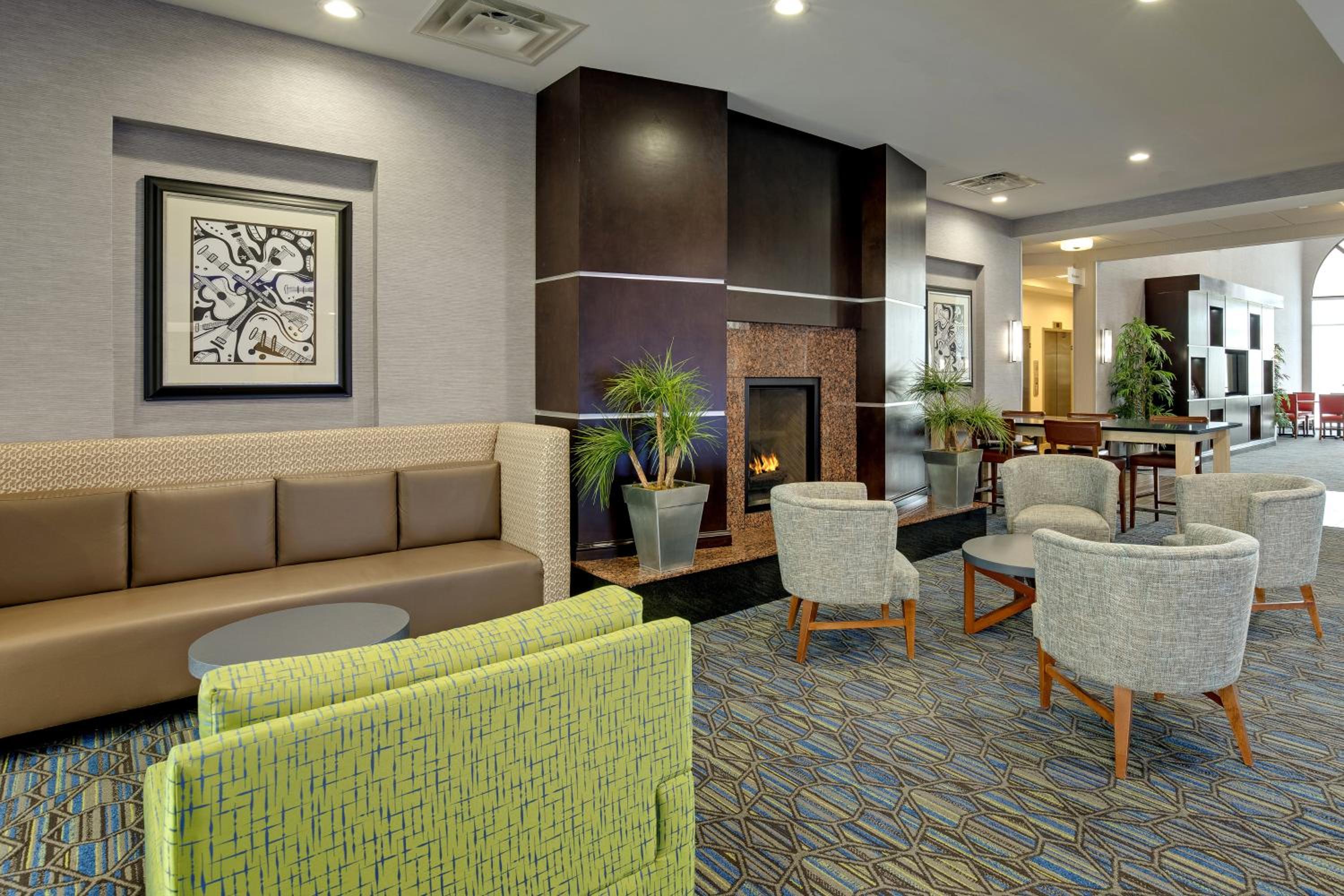 Holiday Inn Express Nashville-Opryland, an IHG Hotel - Property Image 9