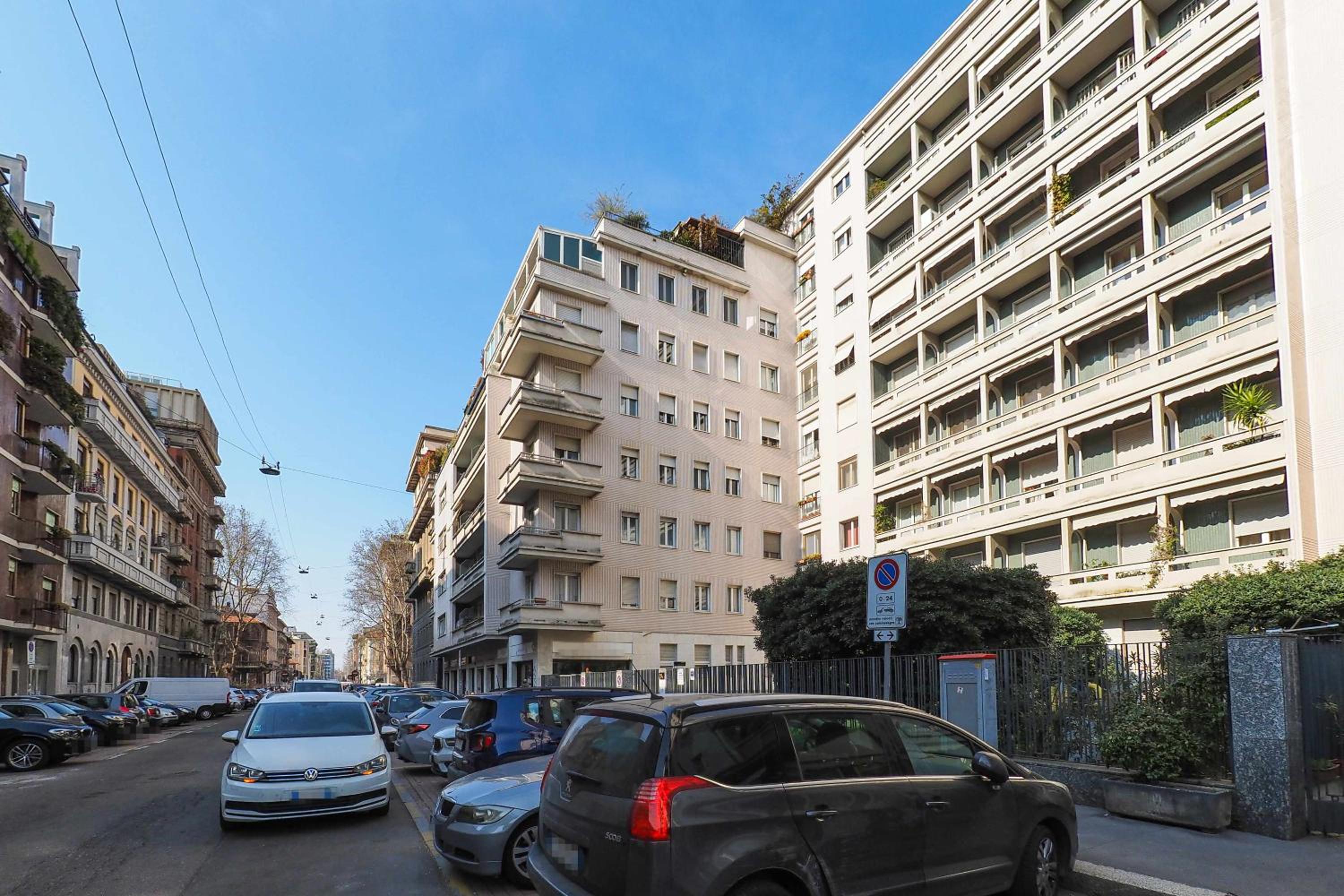 MBA24. Charming Suite close to metro FieraCitylife