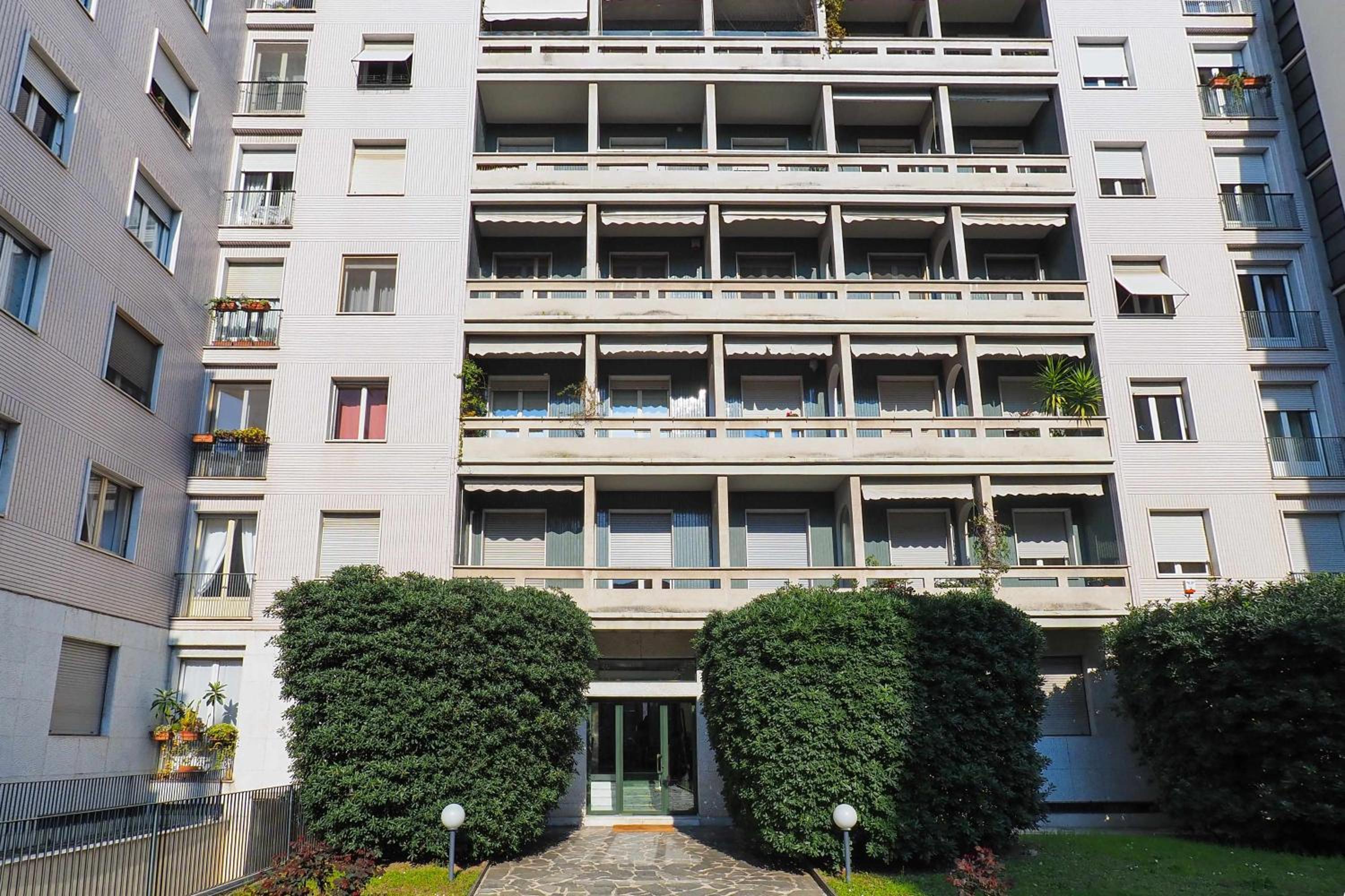 MBA24. Charming Suite close to metro FieraCitylife