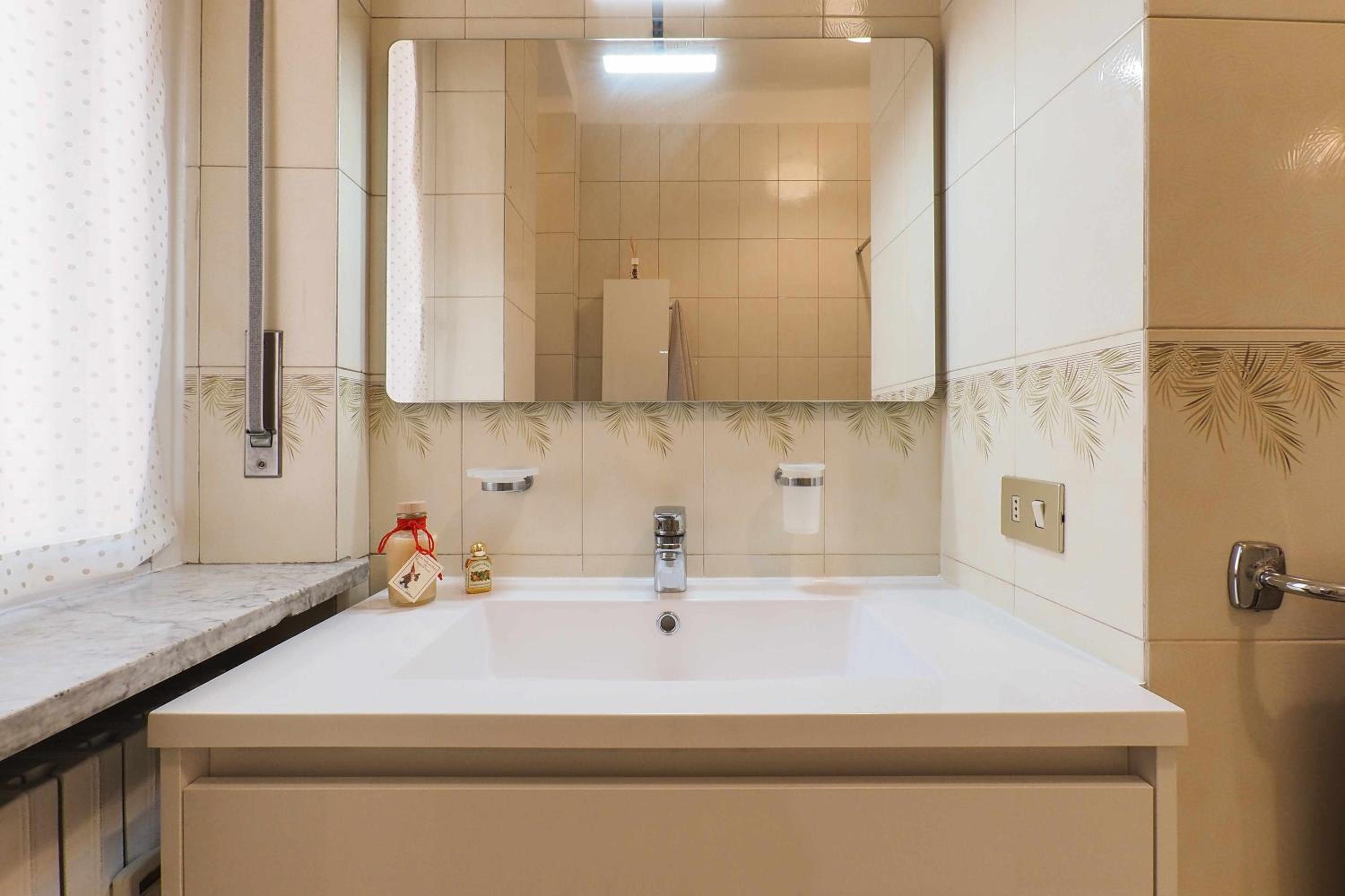 MBA24. Charming Suite close to metro FieraCitylife