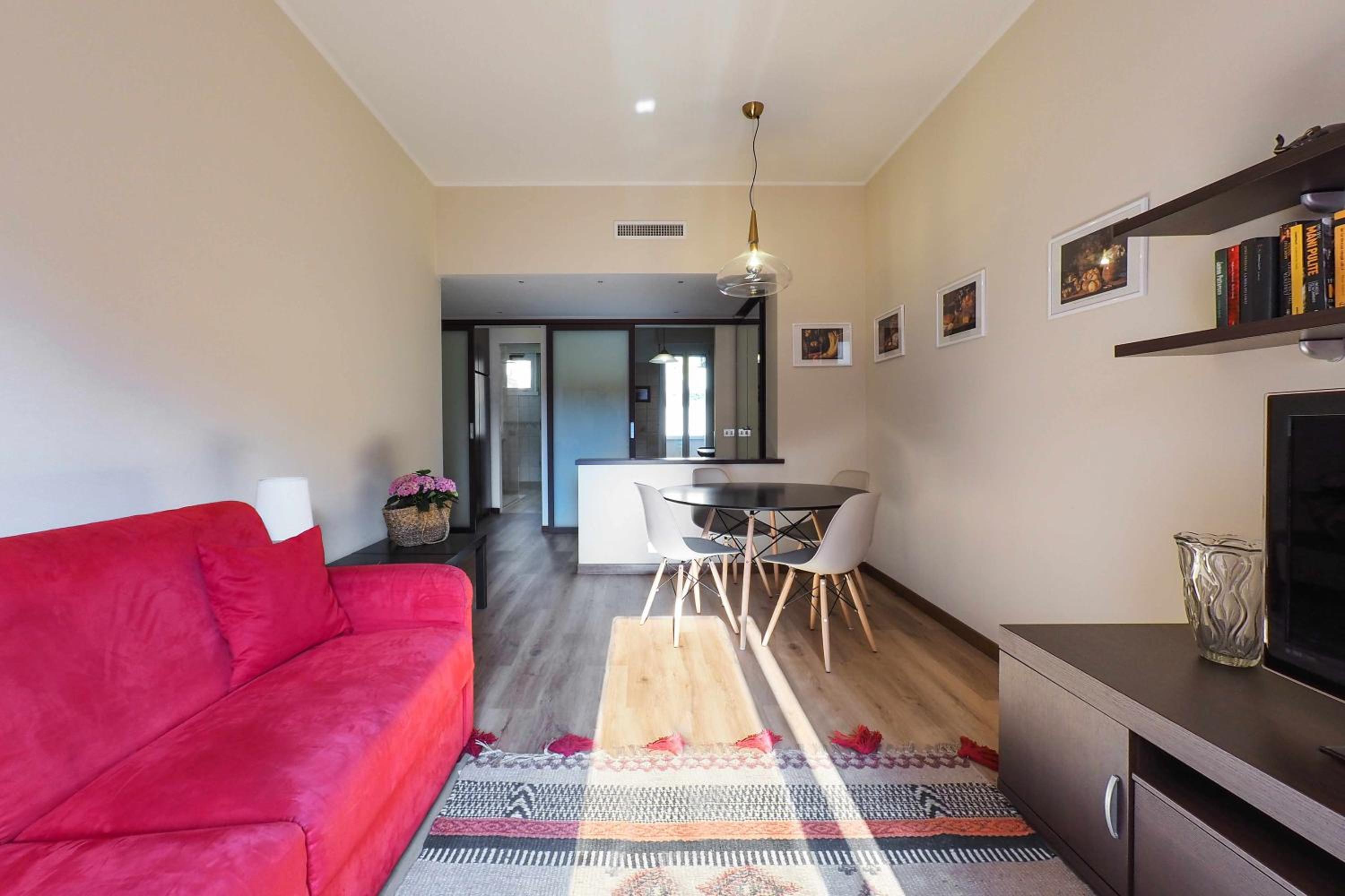 MBA24. Charming Suite close to metro FieraCitylife