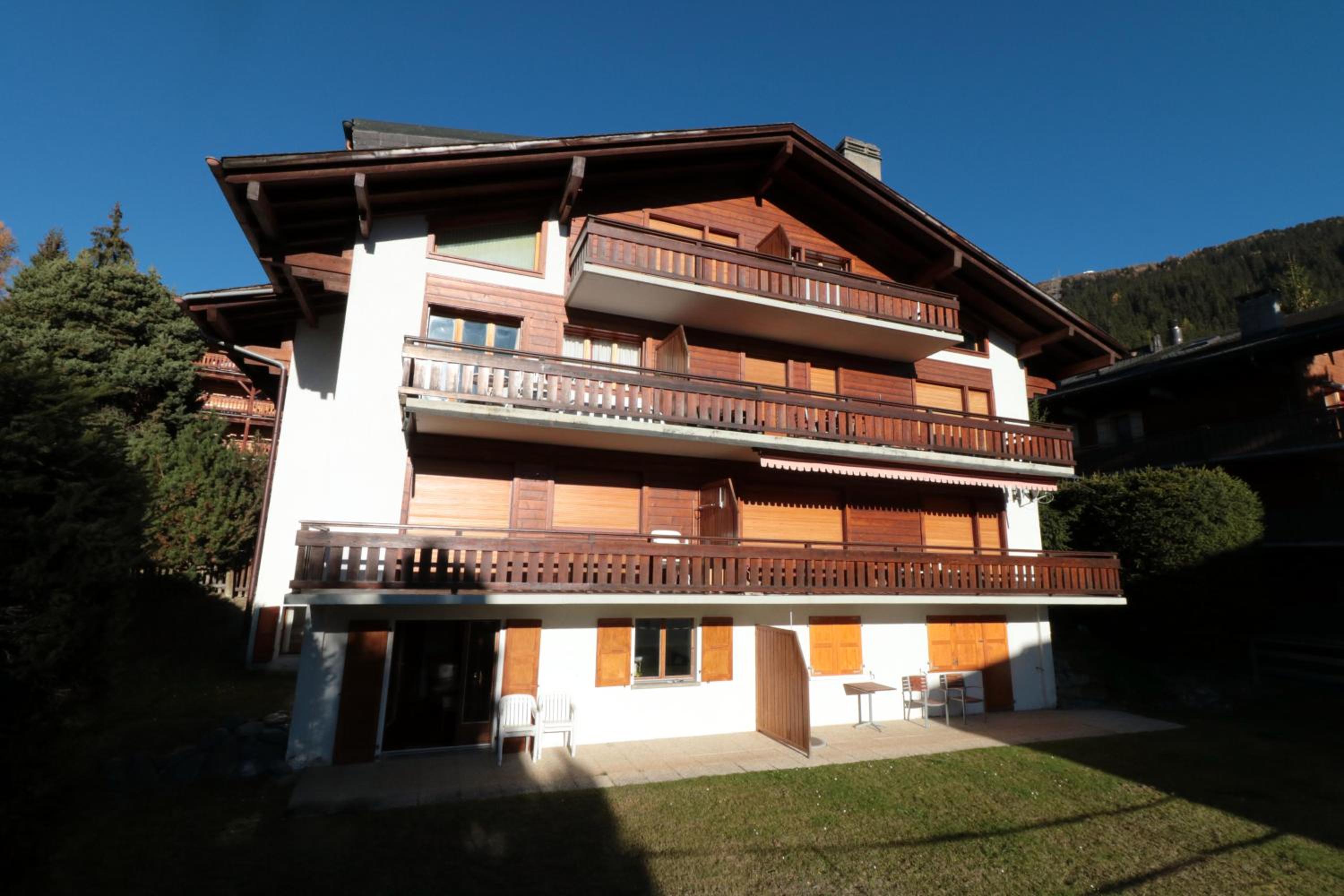 Arolla 8 view 3