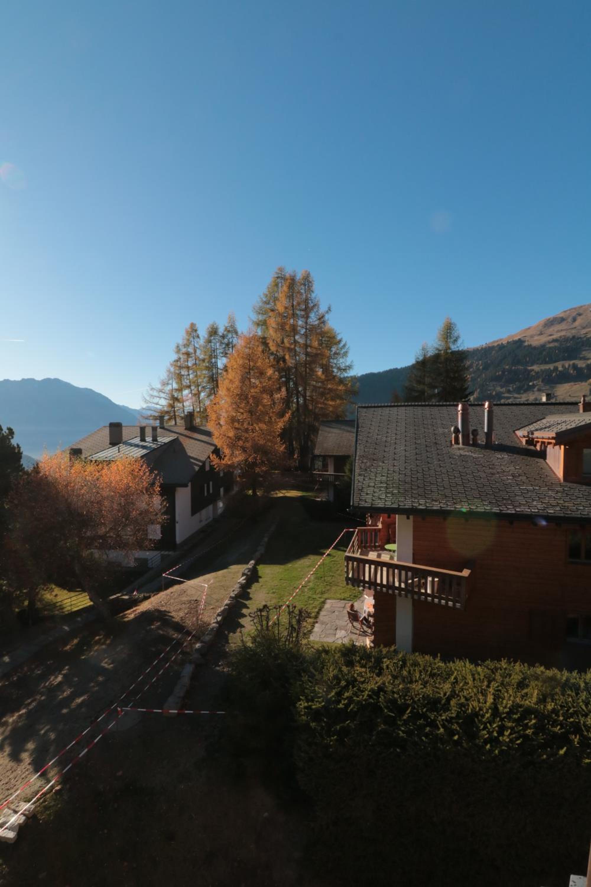 Hotel Arolla 8 - Image 1