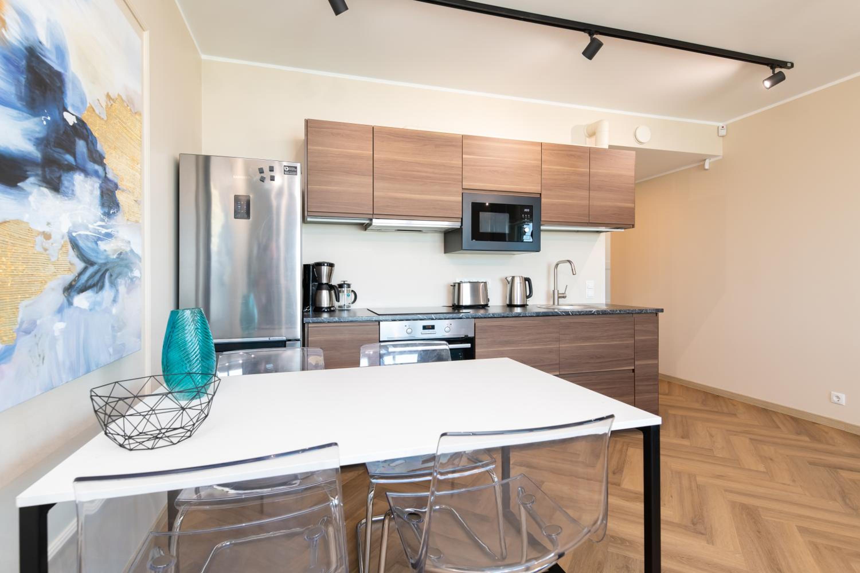 Viru, 2-bedroom with parking by CA view 4