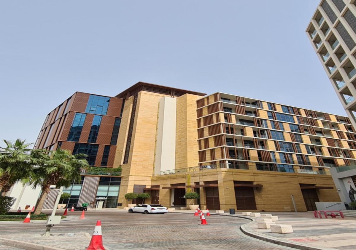 Hometown Apartments - Brand New 2BR Apartment in Dubai Wharf 2