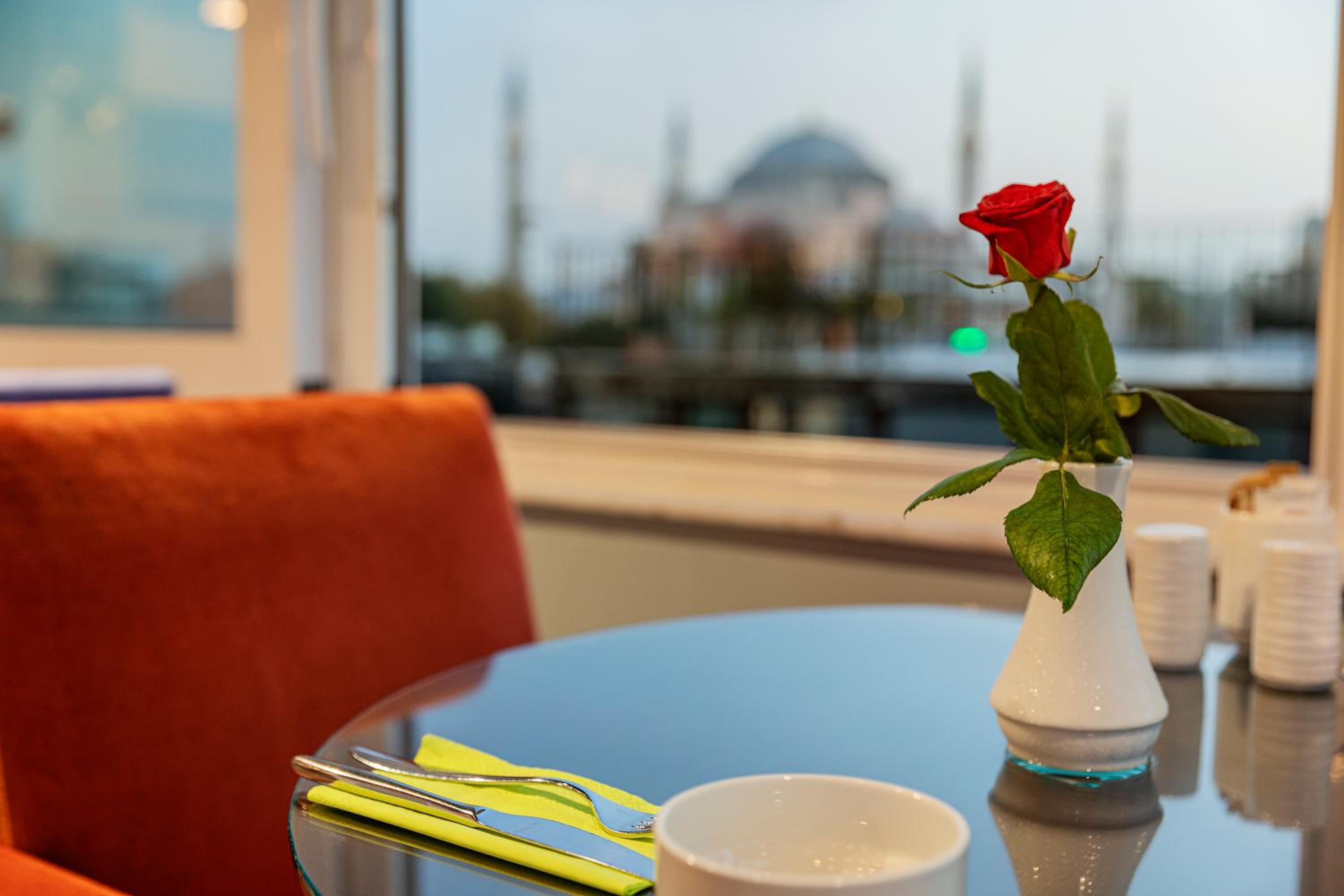 The Magnaura Palace Oteli - Image 51