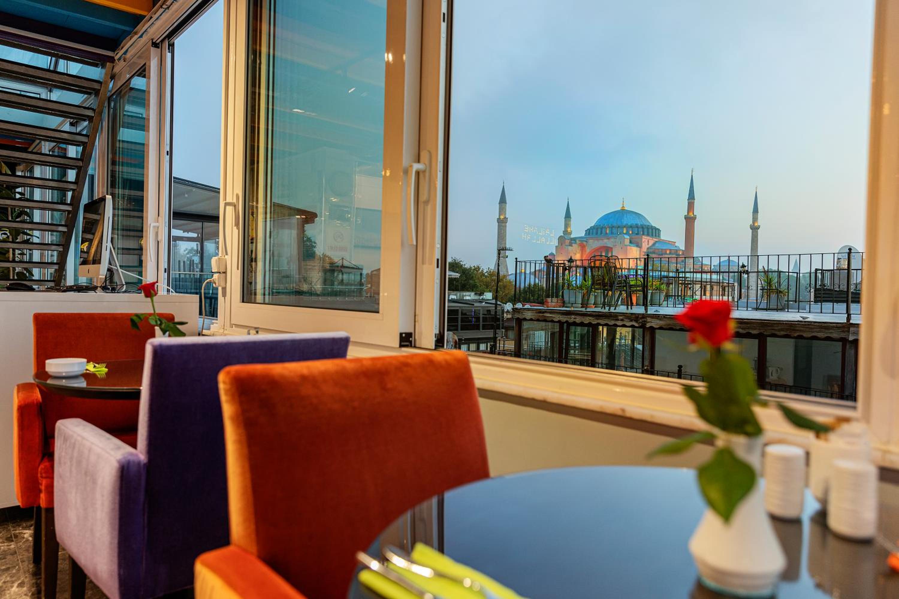 The Magnaura Palace Oteli - Image 95