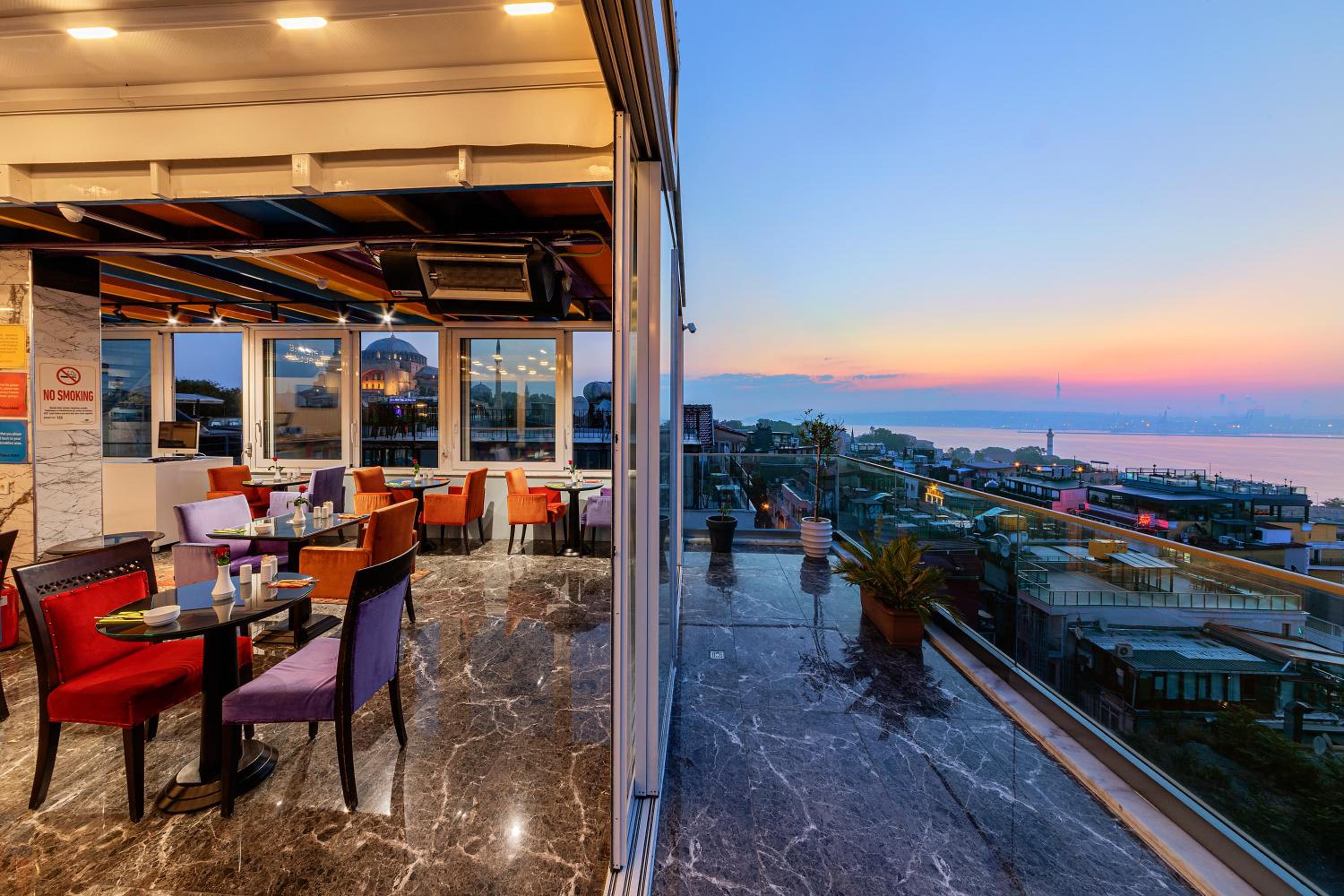 The Magnaura Palace Oteli - Image 102