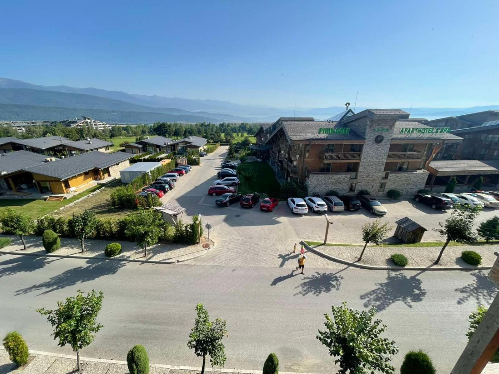 Pirin Golf Penthouse Iliyana view 2