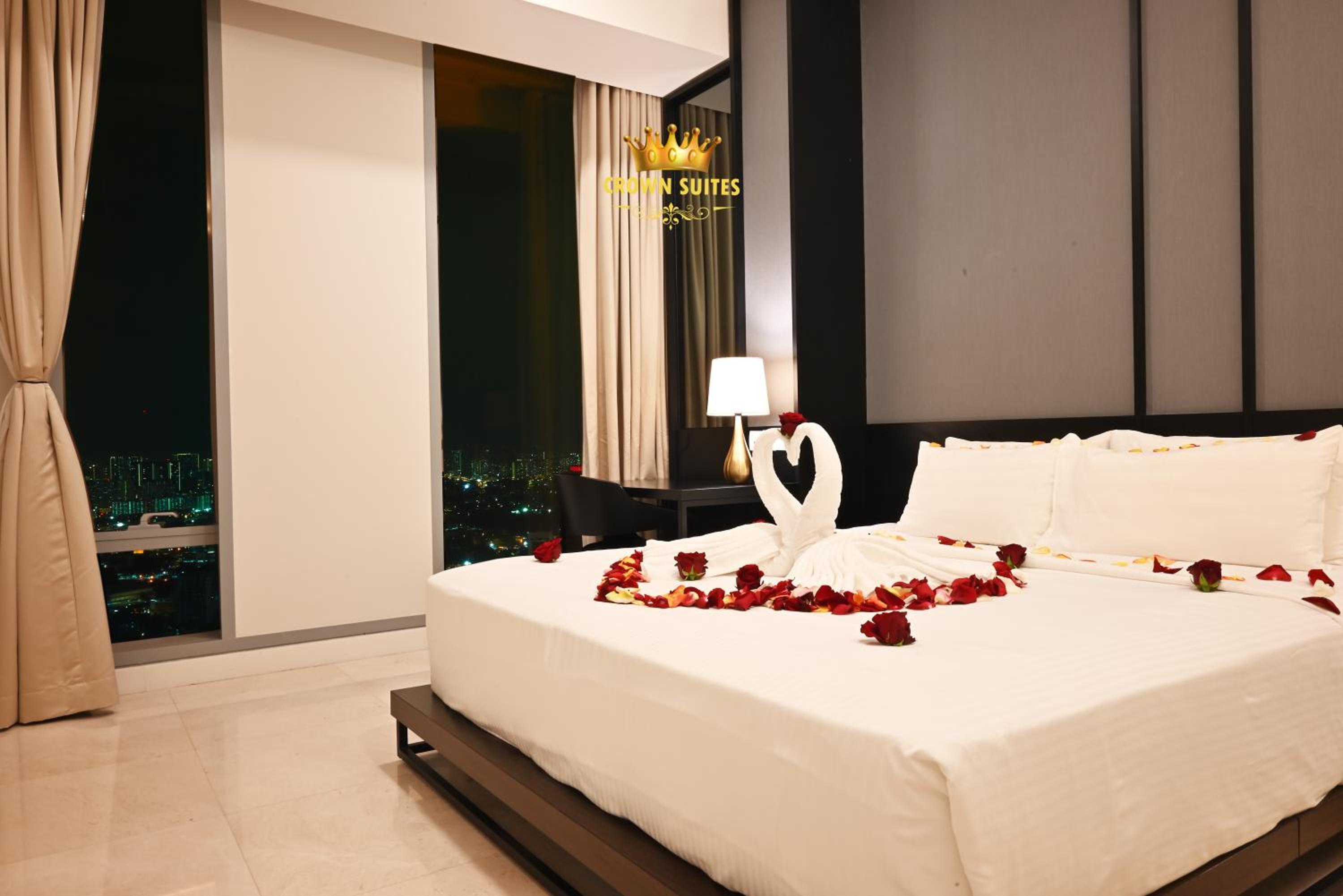 Crown Suites Tropicana KLCC Kuala Lumpur City Center