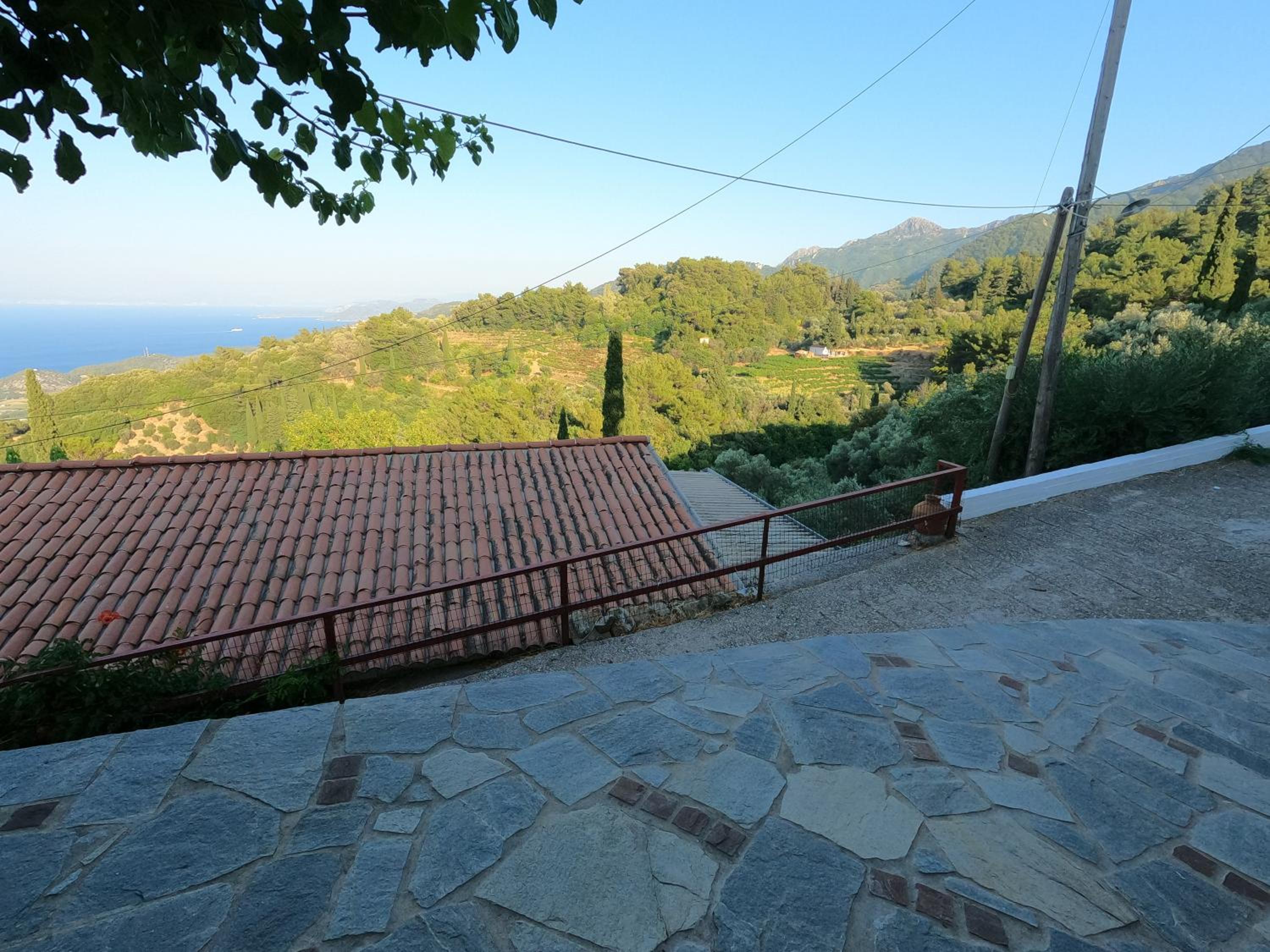 Akros-cottage on mountain- ground floor