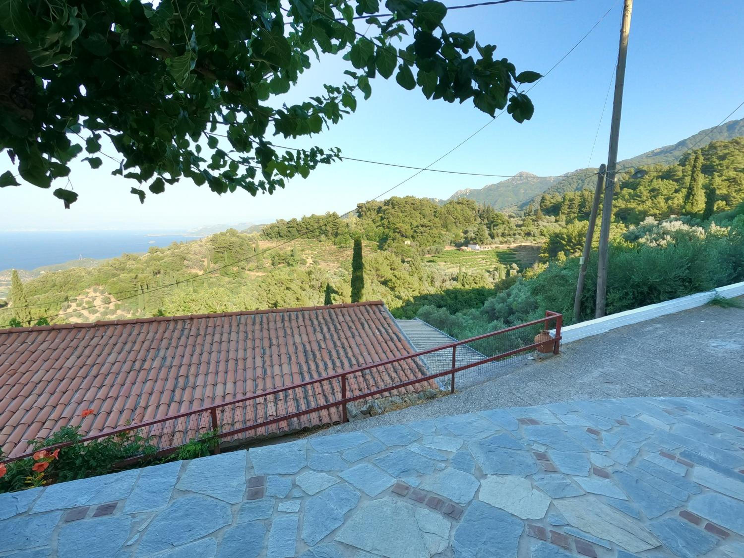Akros-cottage on mountain- ground floor