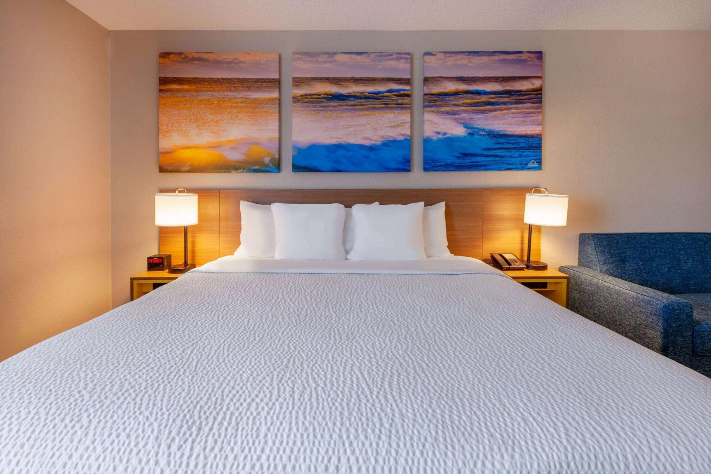 Days Inn by Wyndham Racine/Sturtevant - Property Image 11