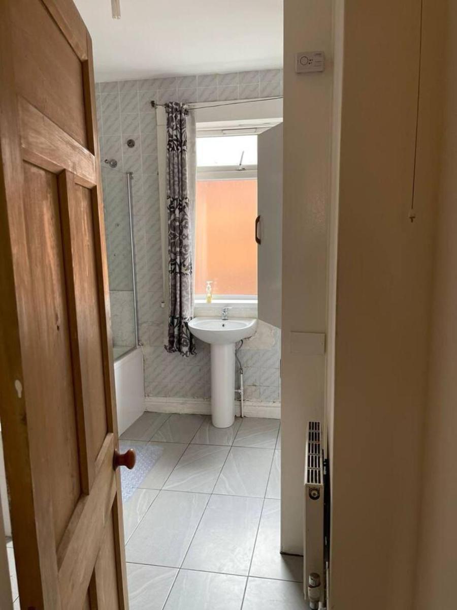 Leicester Vacations - 1 Bedroom Flat - Aylestone Road Leicester - Property Image 5