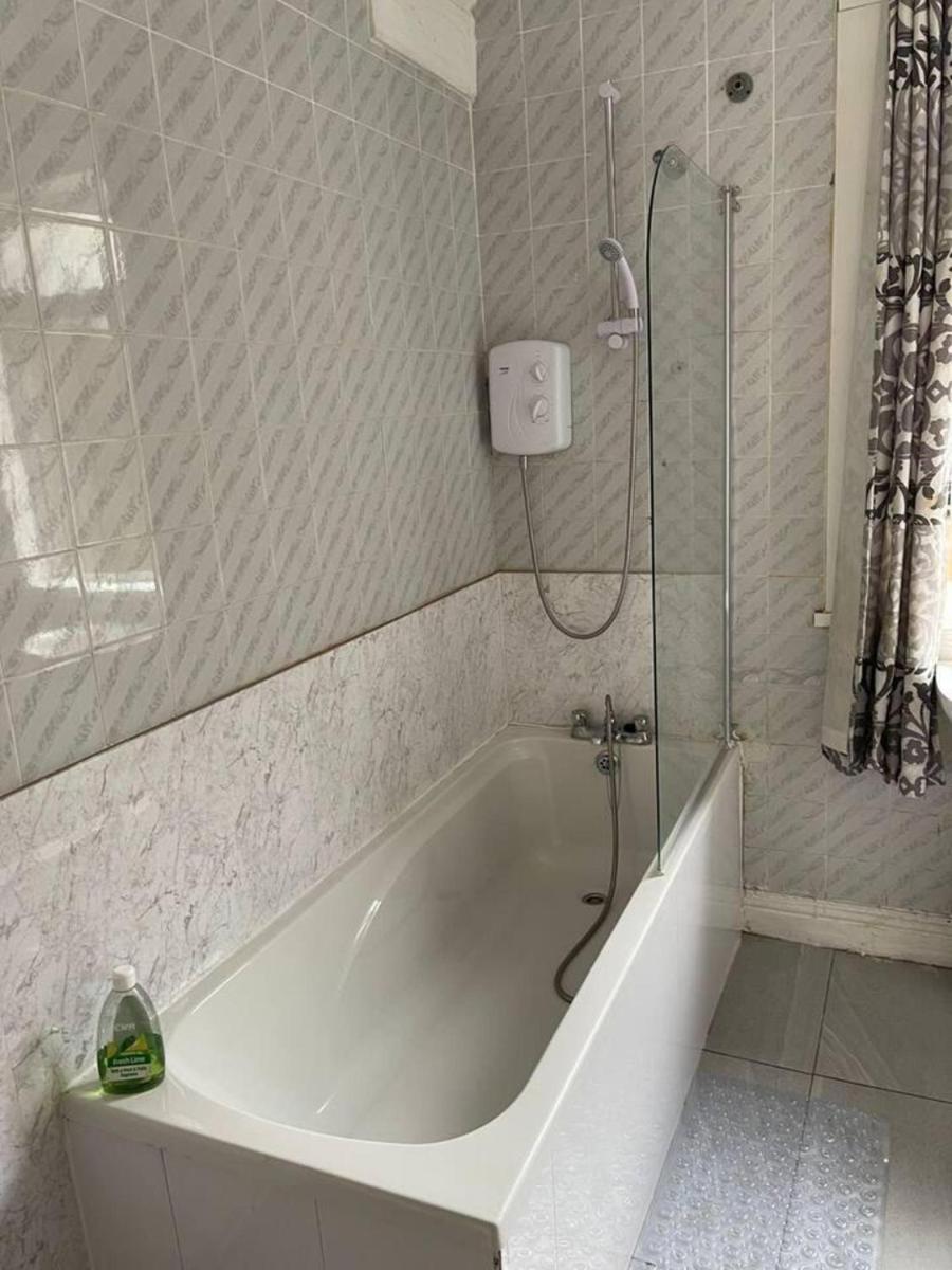 Leicester Vacations - 1 Bedroom Flat - Aylestone Road Leicester - Property Image 3