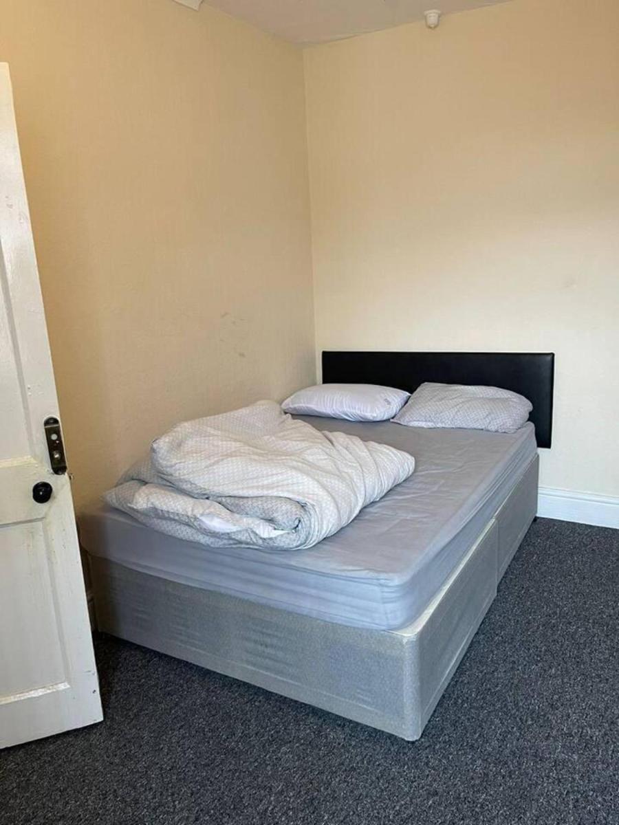 Leicester Vacations - 1 Bedroom Flat - Aylestone Road Leicester - Property Image 1