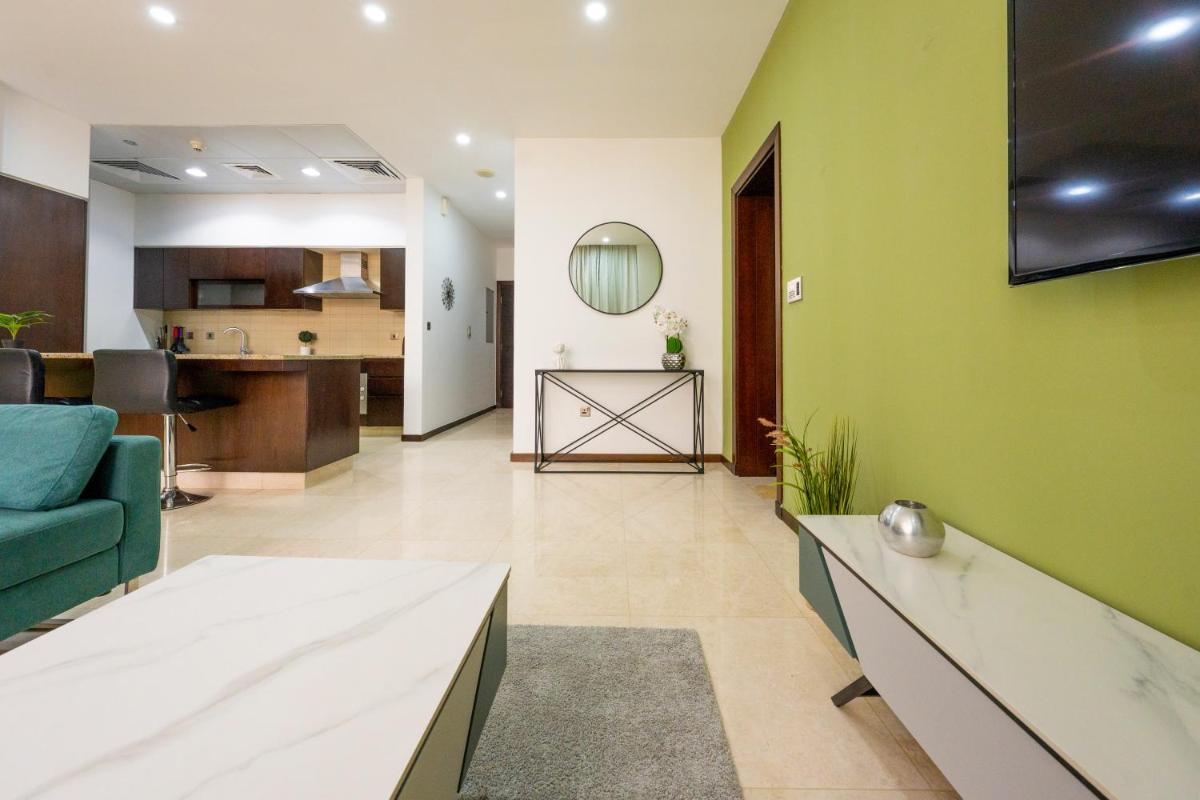 Modern beachfront 1BR apartment - Tiara Residence