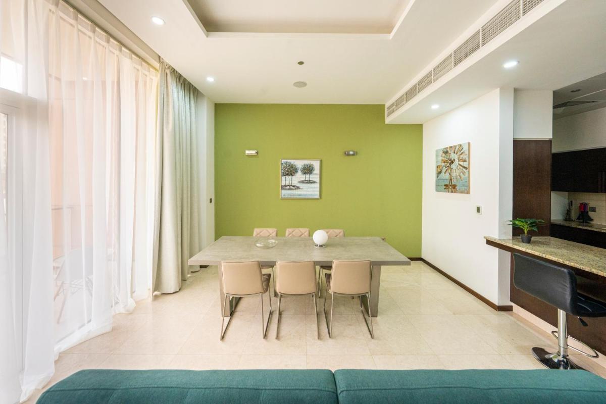 Modern beachfront 1BR apartment - Tiara Residence