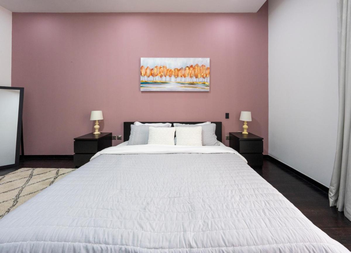 Modern beachfront 1BR apartment - Tiara Residence