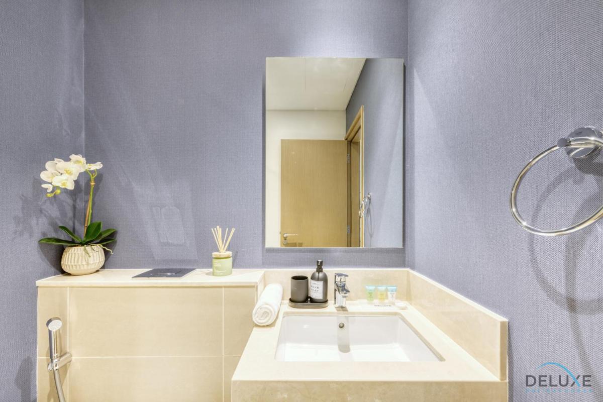 Sophisticated 2BR at 5242 Tower 1 Dubai Marina by Deluxe Holiday Homes