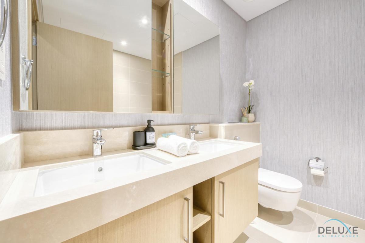 Sophisticated 2BR at 5242 Tower 1 Dubai Marina by Deluxe Holiday Homes